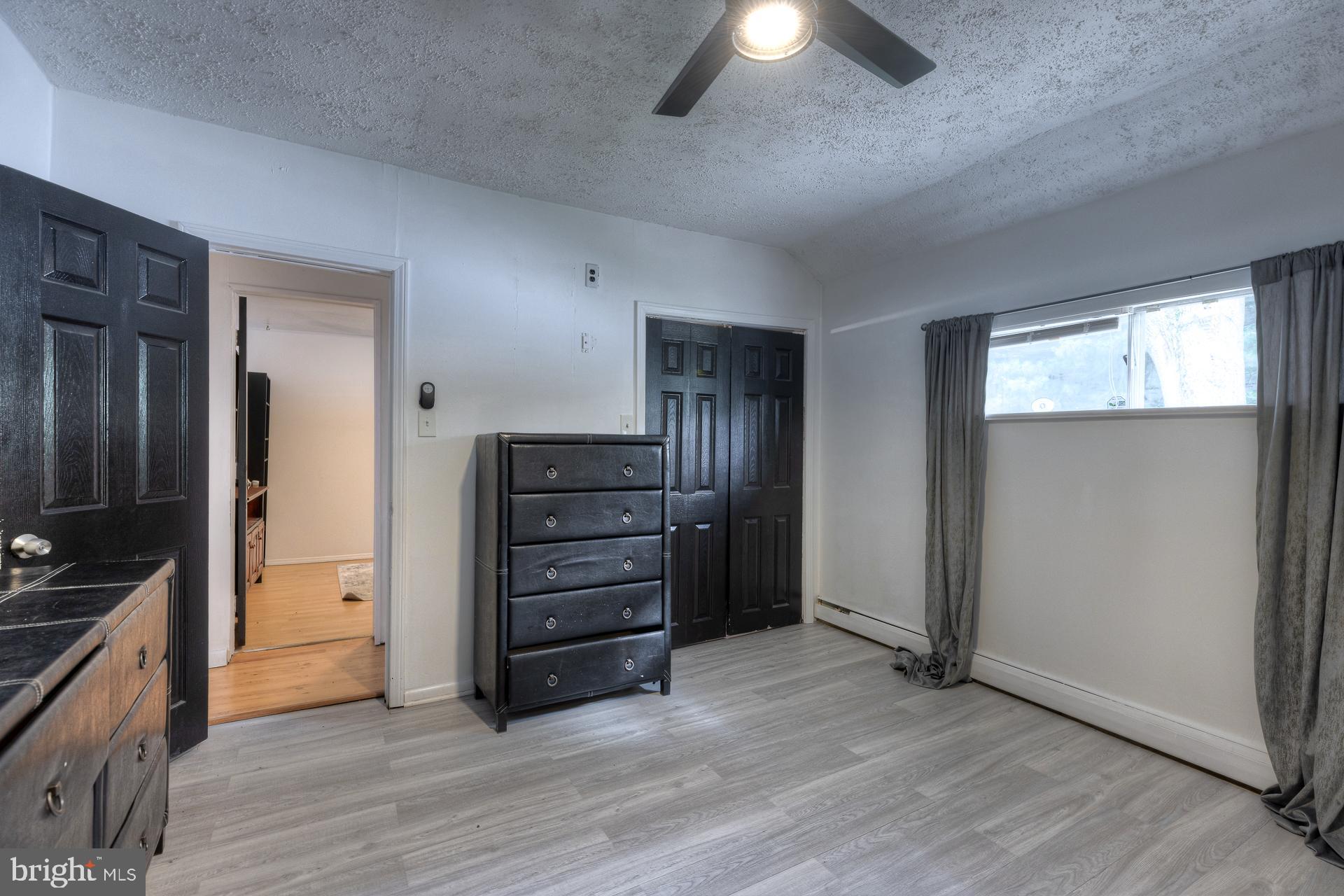 ROXBOROUGH - Residential