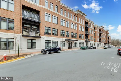 5 Stationmaster Street SE Unit 102, Leesburg, VA 20175 - MLS#: VALO2089110