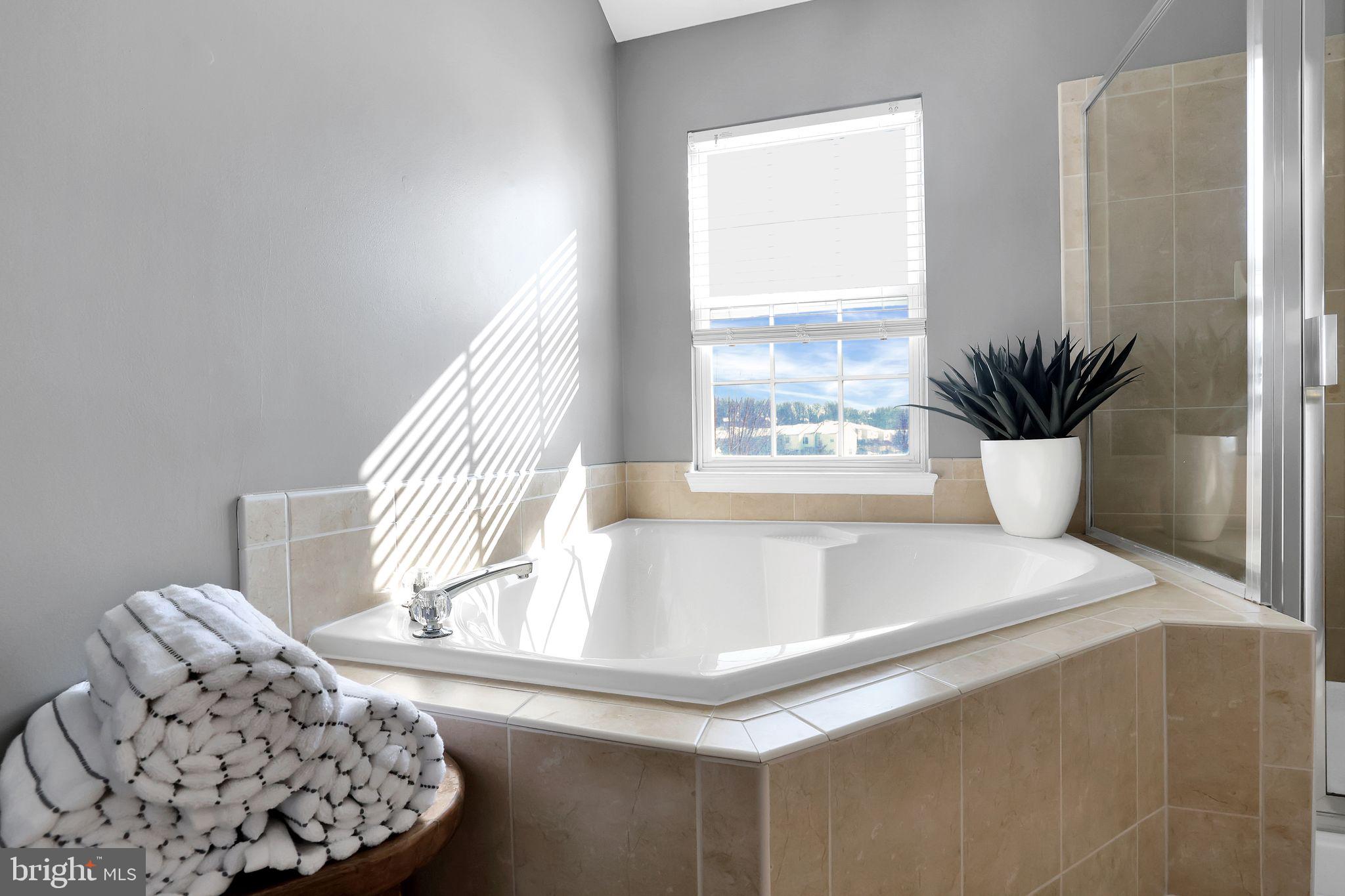 STRATFORD - Residential