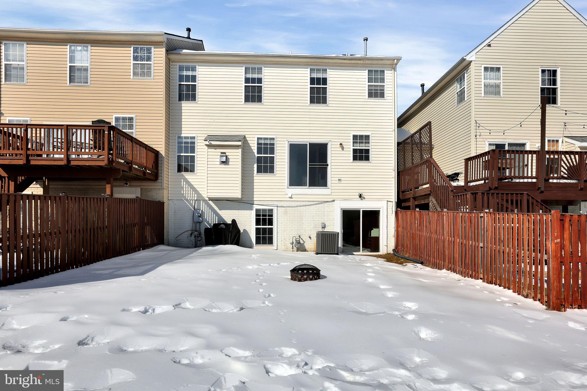 STRATFORD - Residential