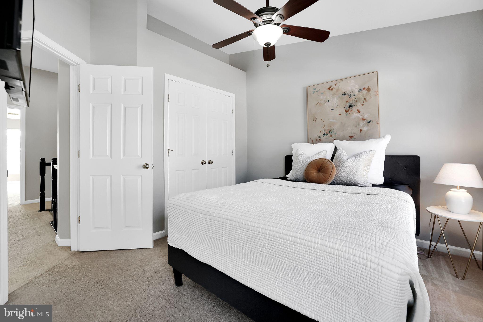 STRATFORD - Residential