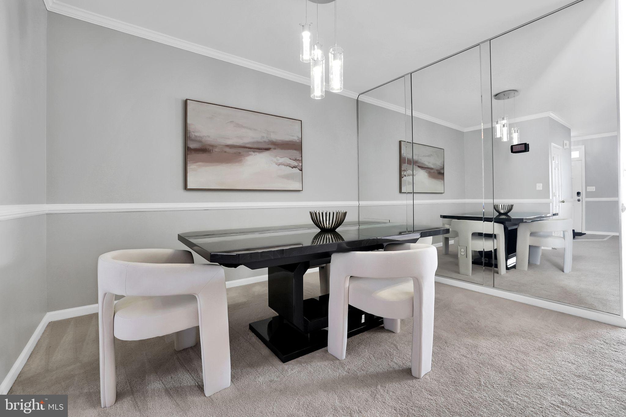 STRATFORD - Residential