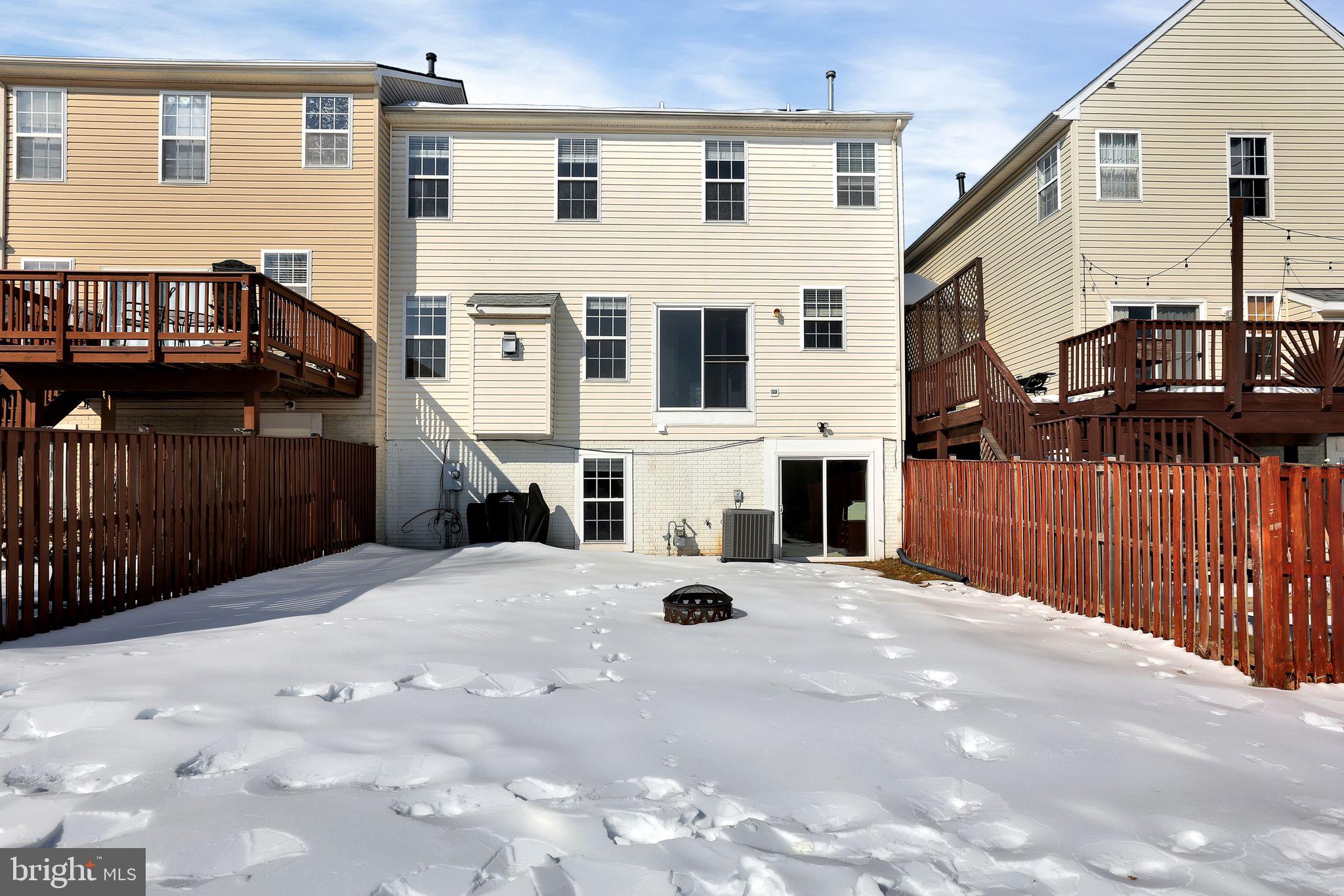 STRATFORD - Residential