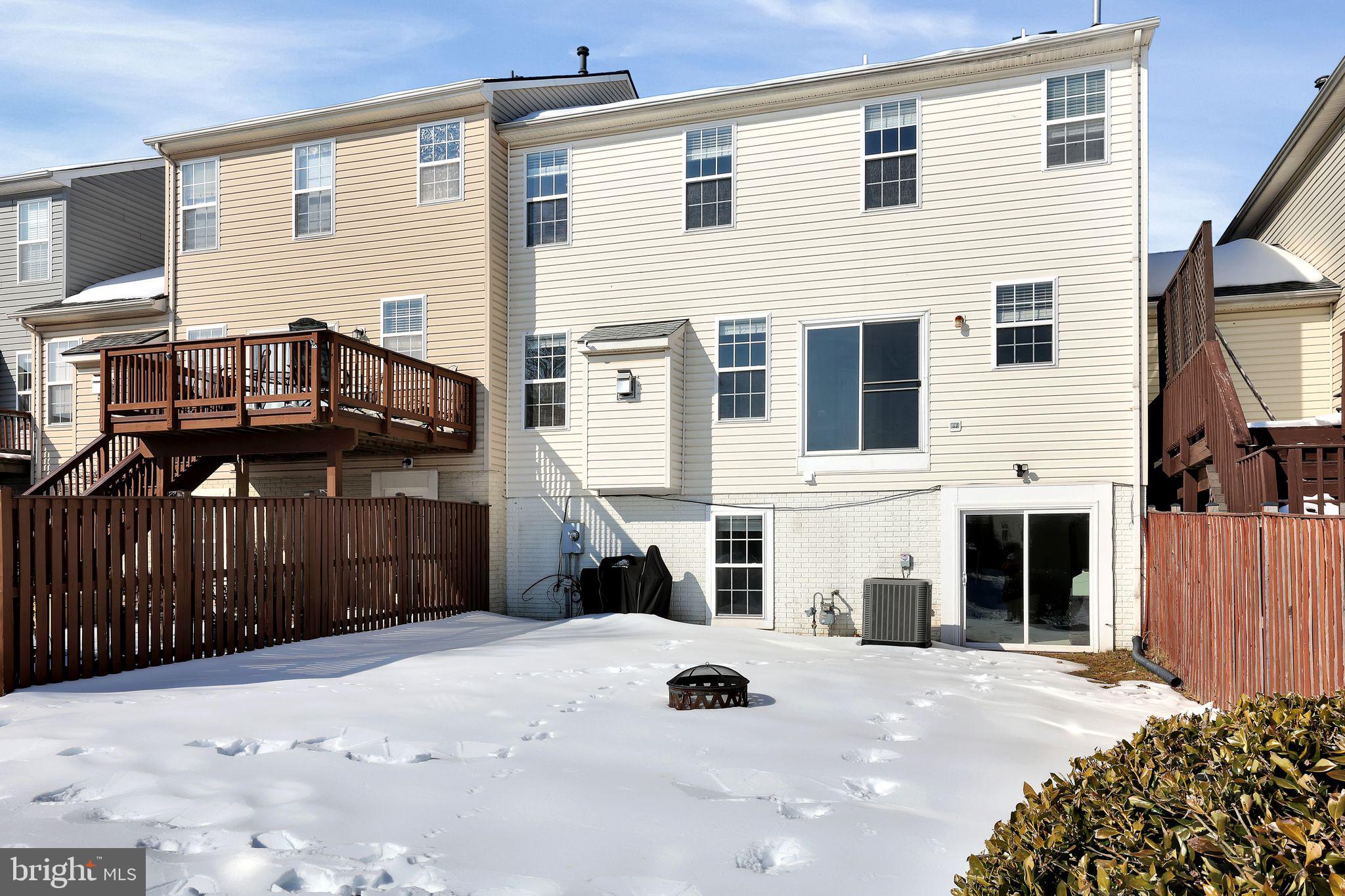 STRATFORD - Residential