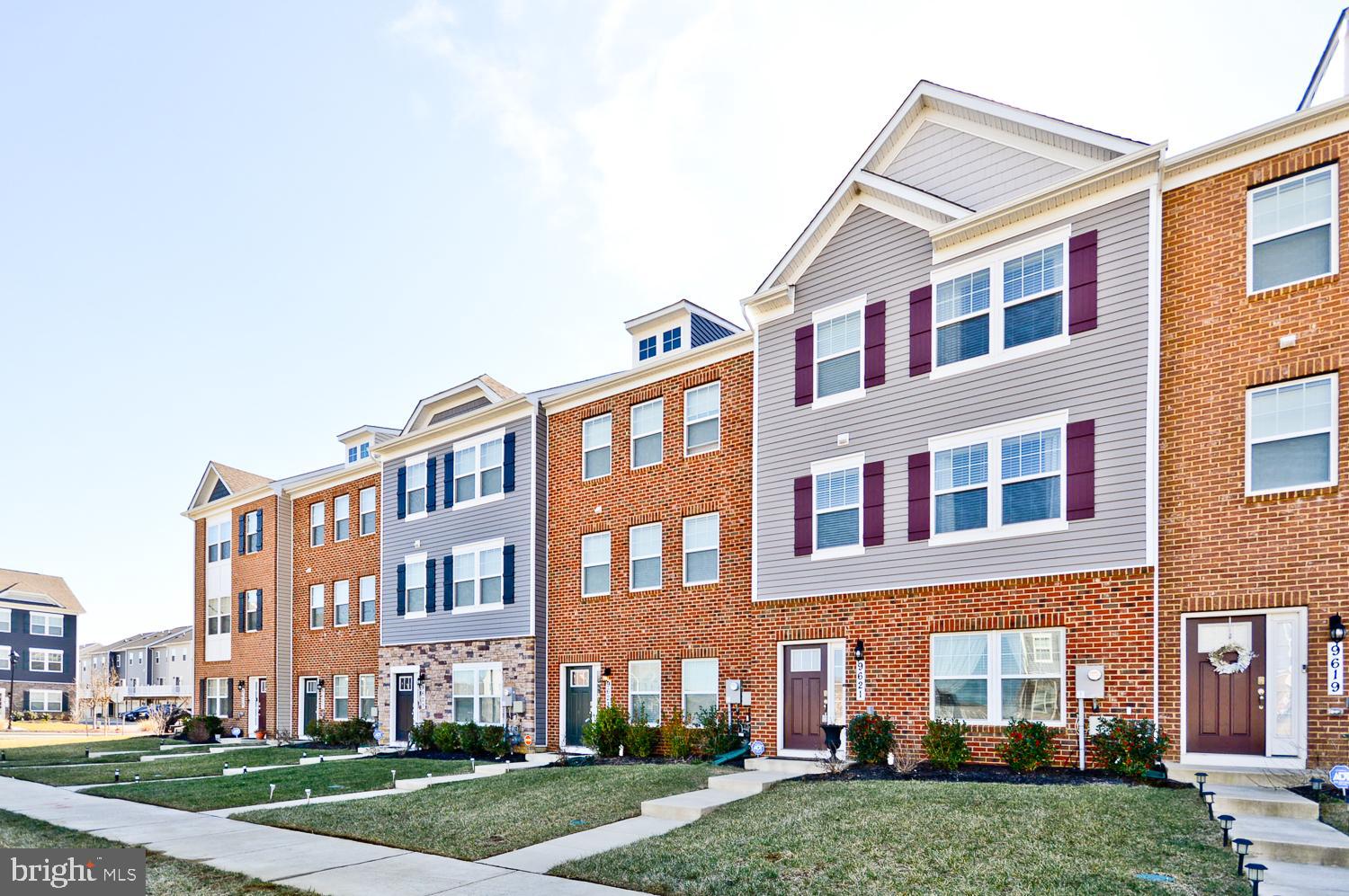 WOODMORE OVERLOOK - Residential