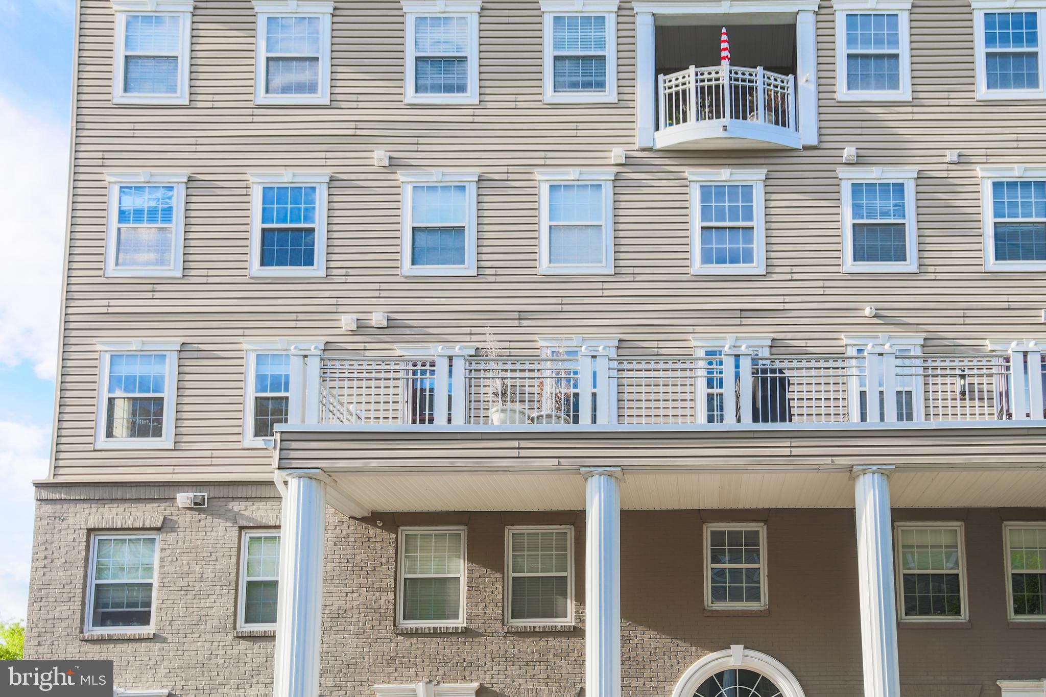 OLD TOWN VILLAGE - Residential Lease