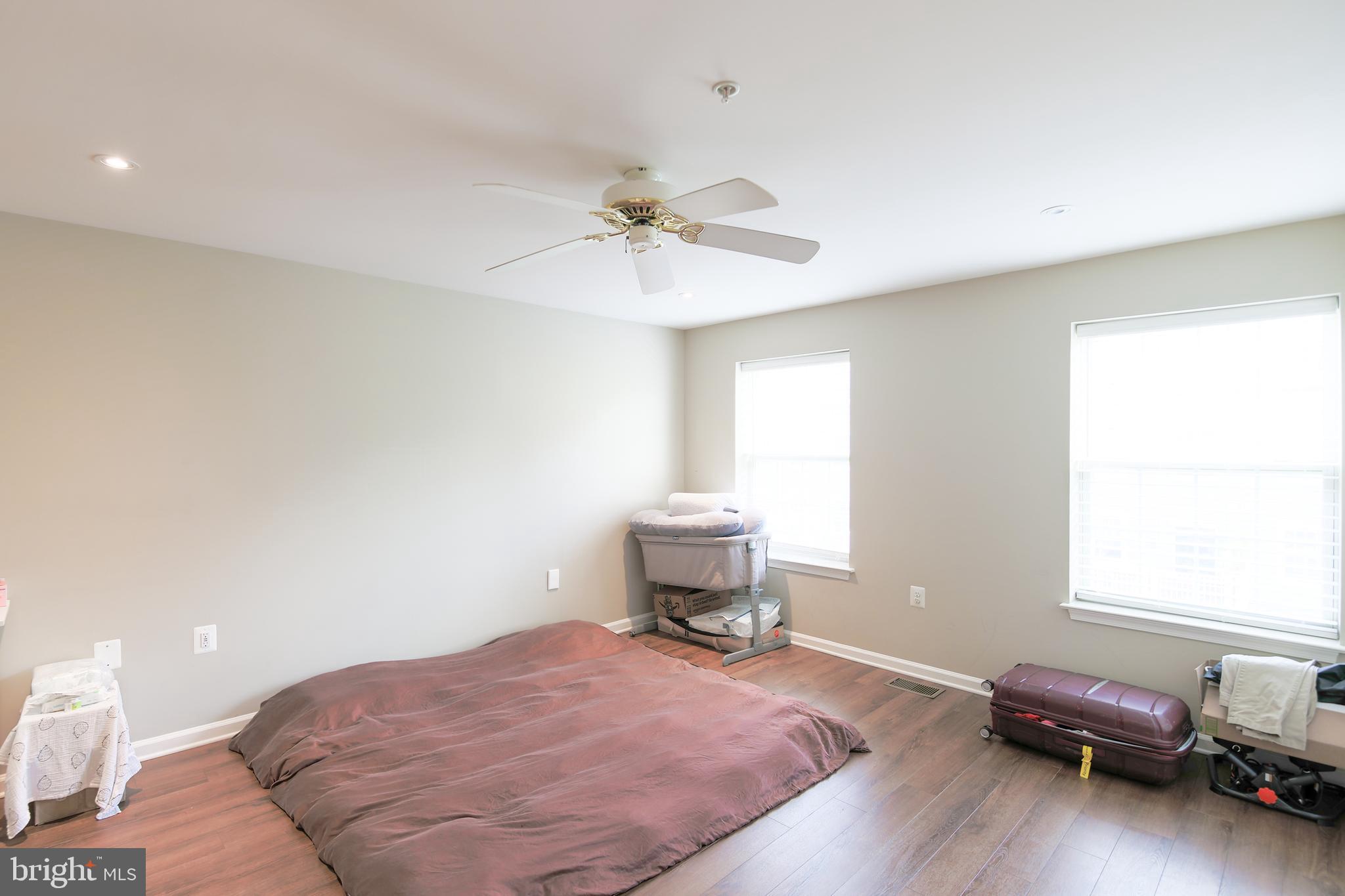 OLD TOWN VILLAGE - Residential Lease