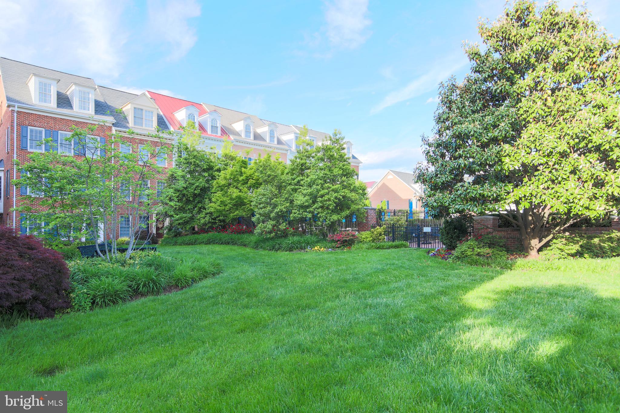 OLD TOWN VILLAGE - Residential Lease