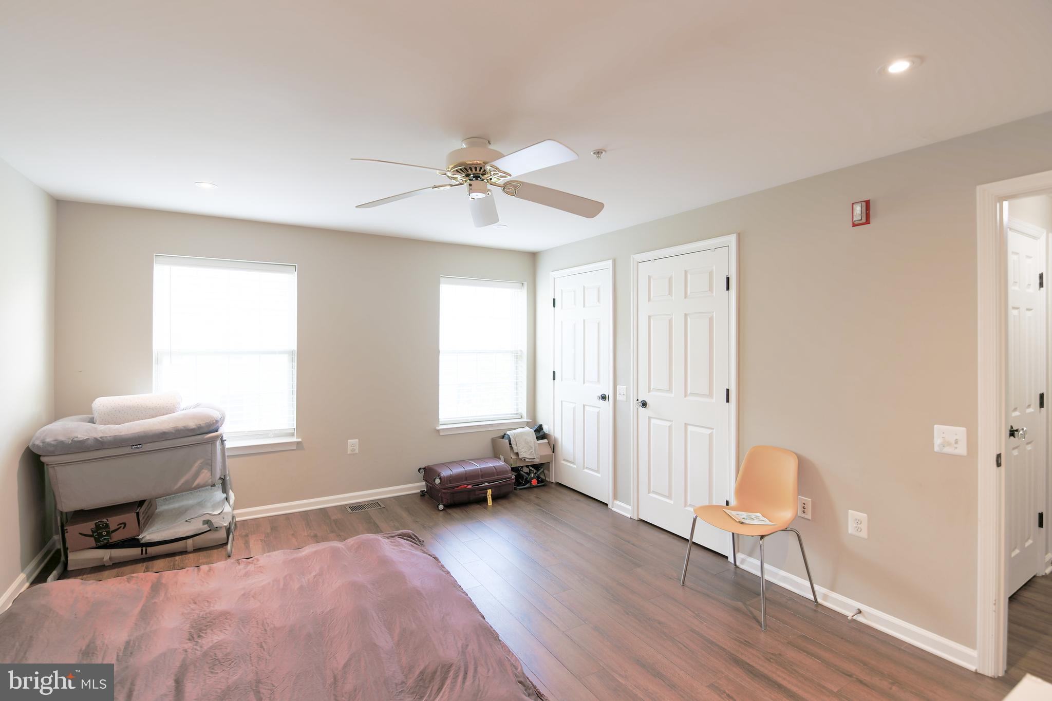 OLD TOWN VILLAGE - Residential Lease