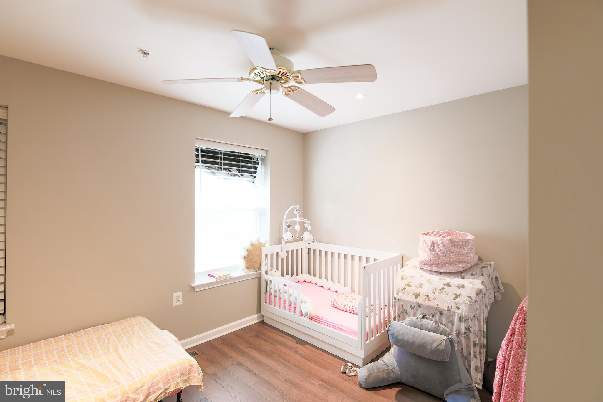 OLD TOWN VILLAGE - Residential Lease