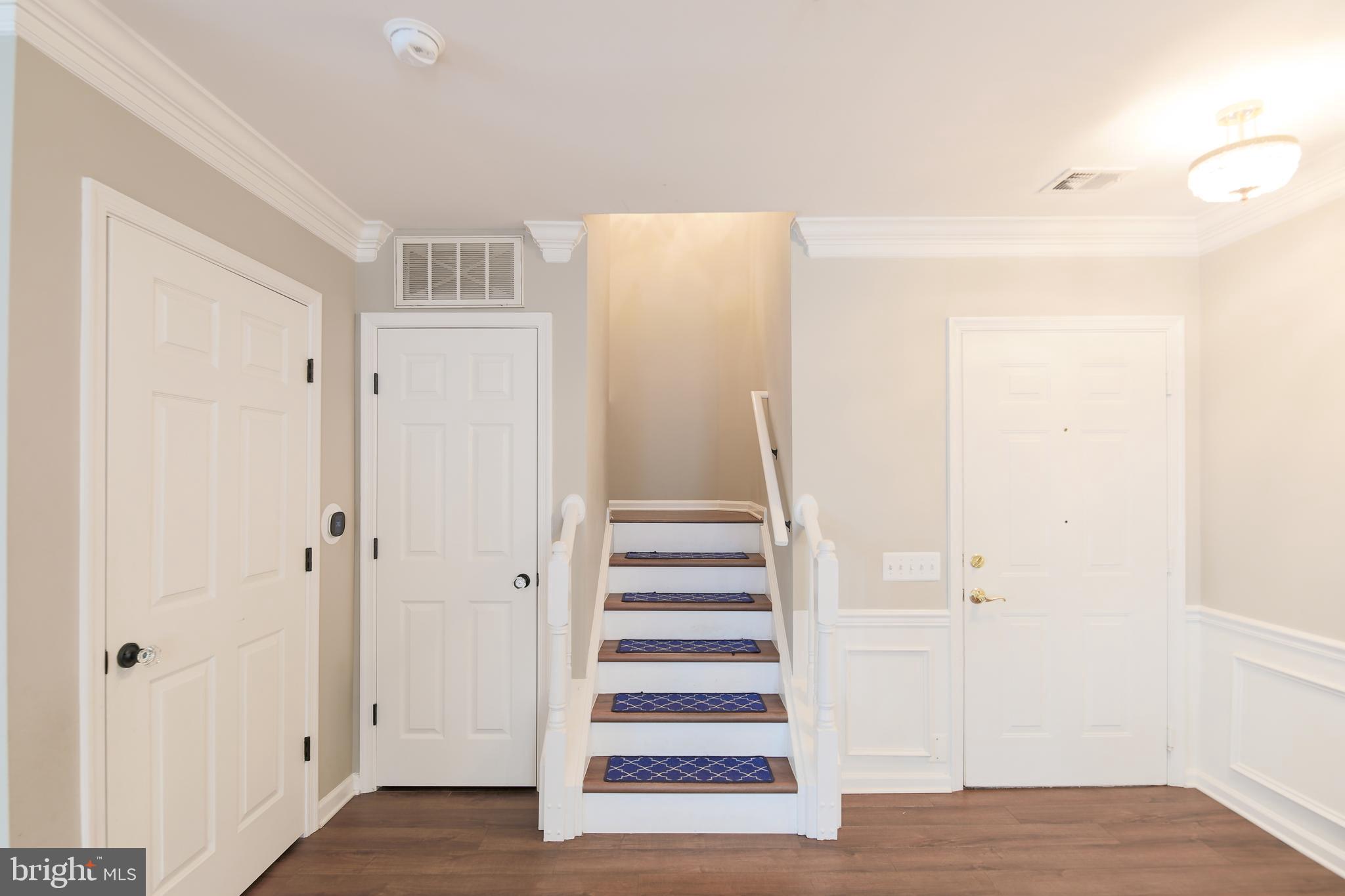 OLD TOWN VILLAGE - Residential Lease