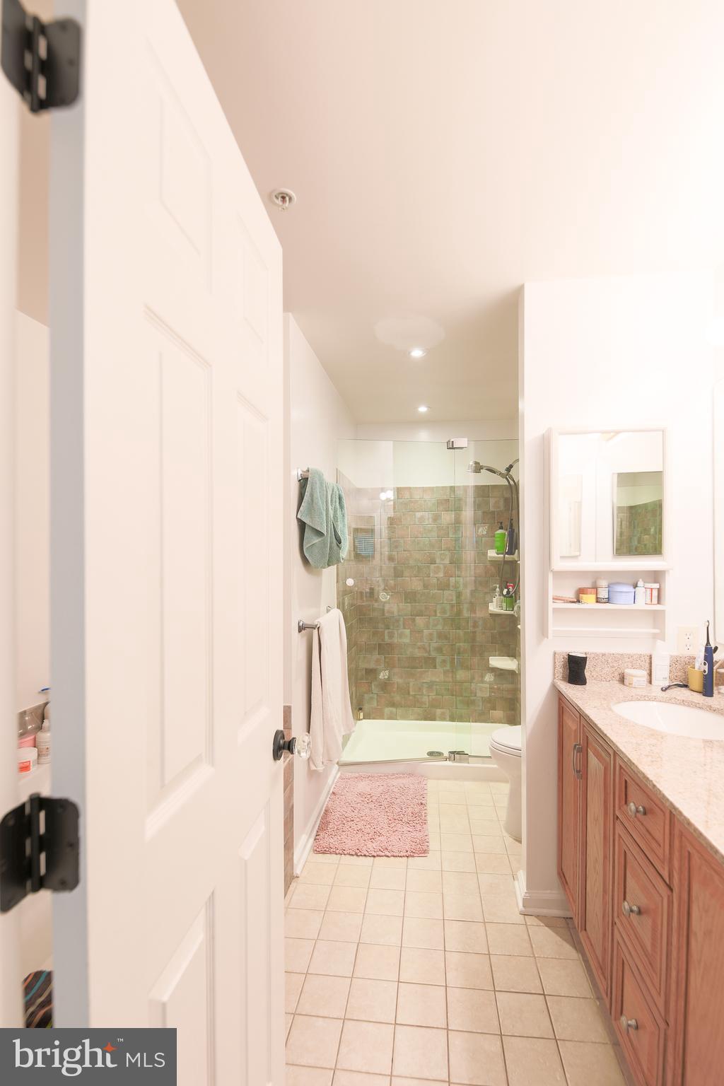 OLD TOWN VILLAGE - Residential Lease