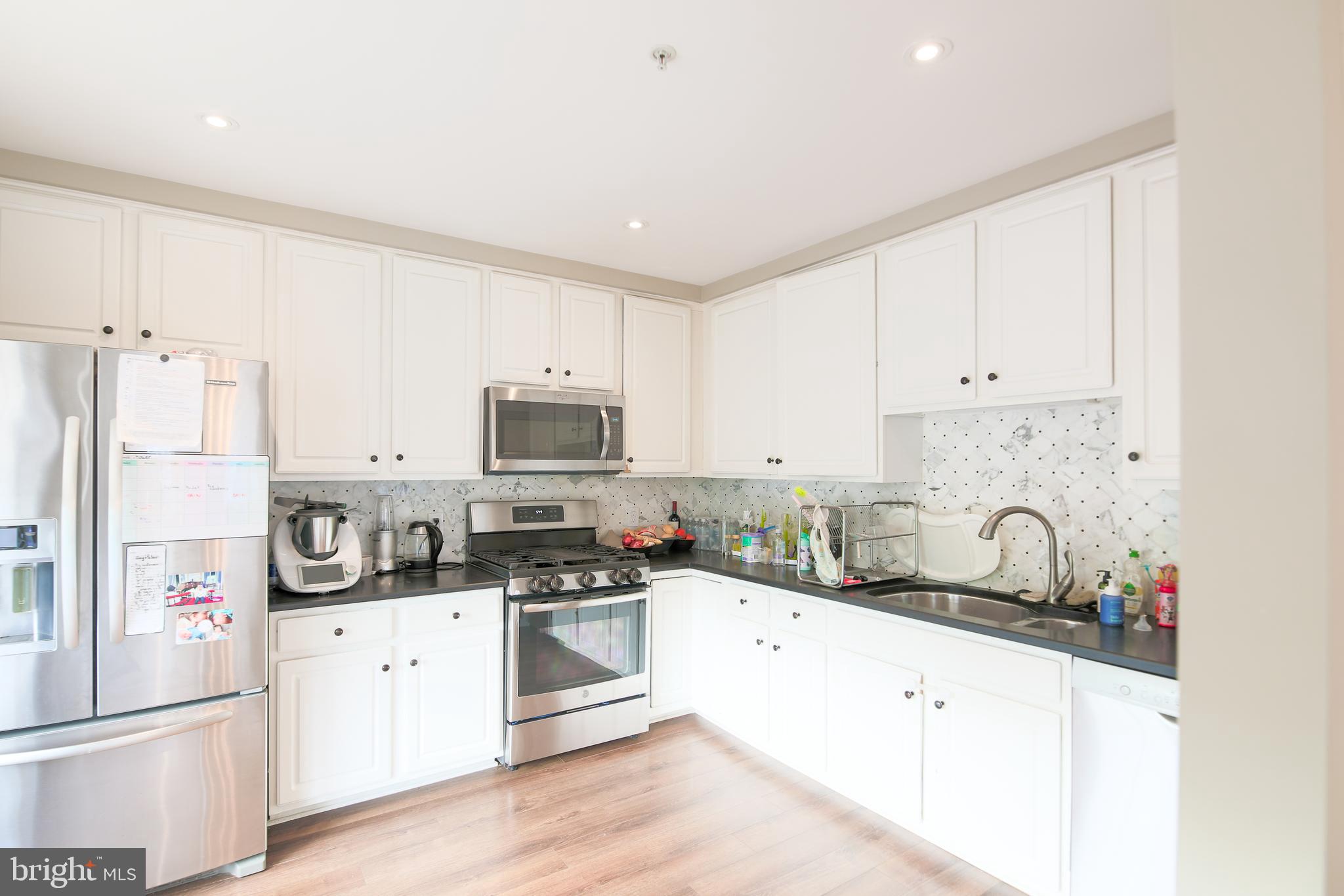 OLD TOWN VILLAGE - Residential Lease