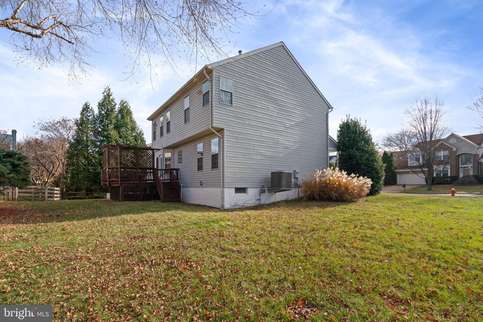 POTOMAC LAKES - Residential