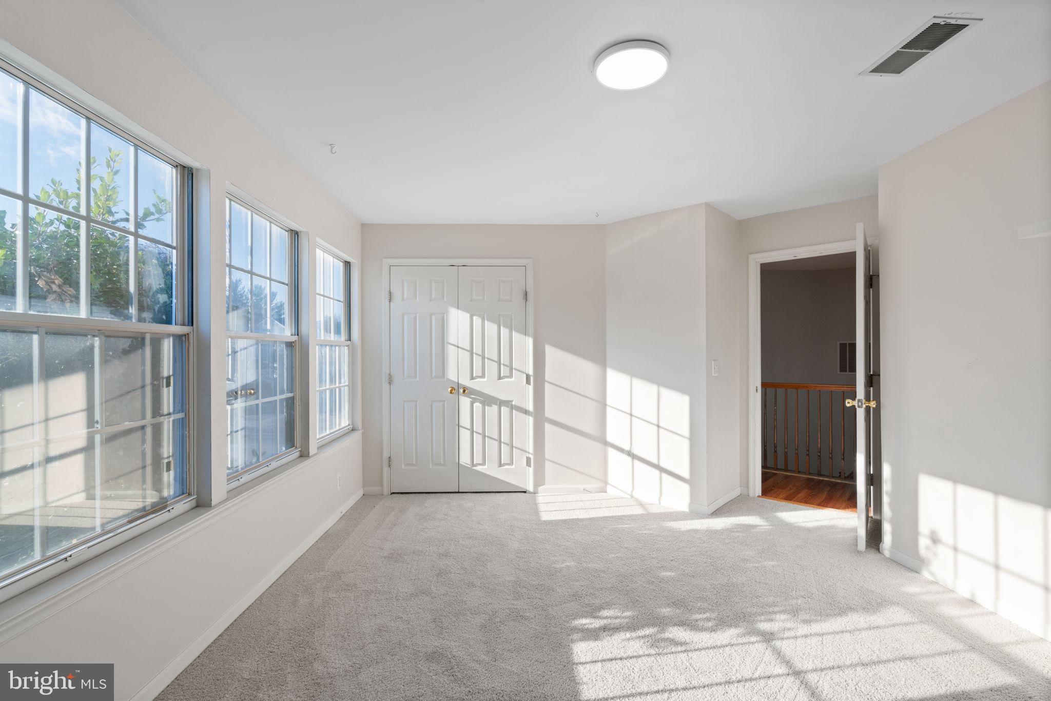 POTOMAC LAKES - Residential