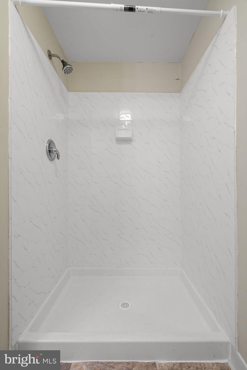 POTOMAC LAKES - Residential