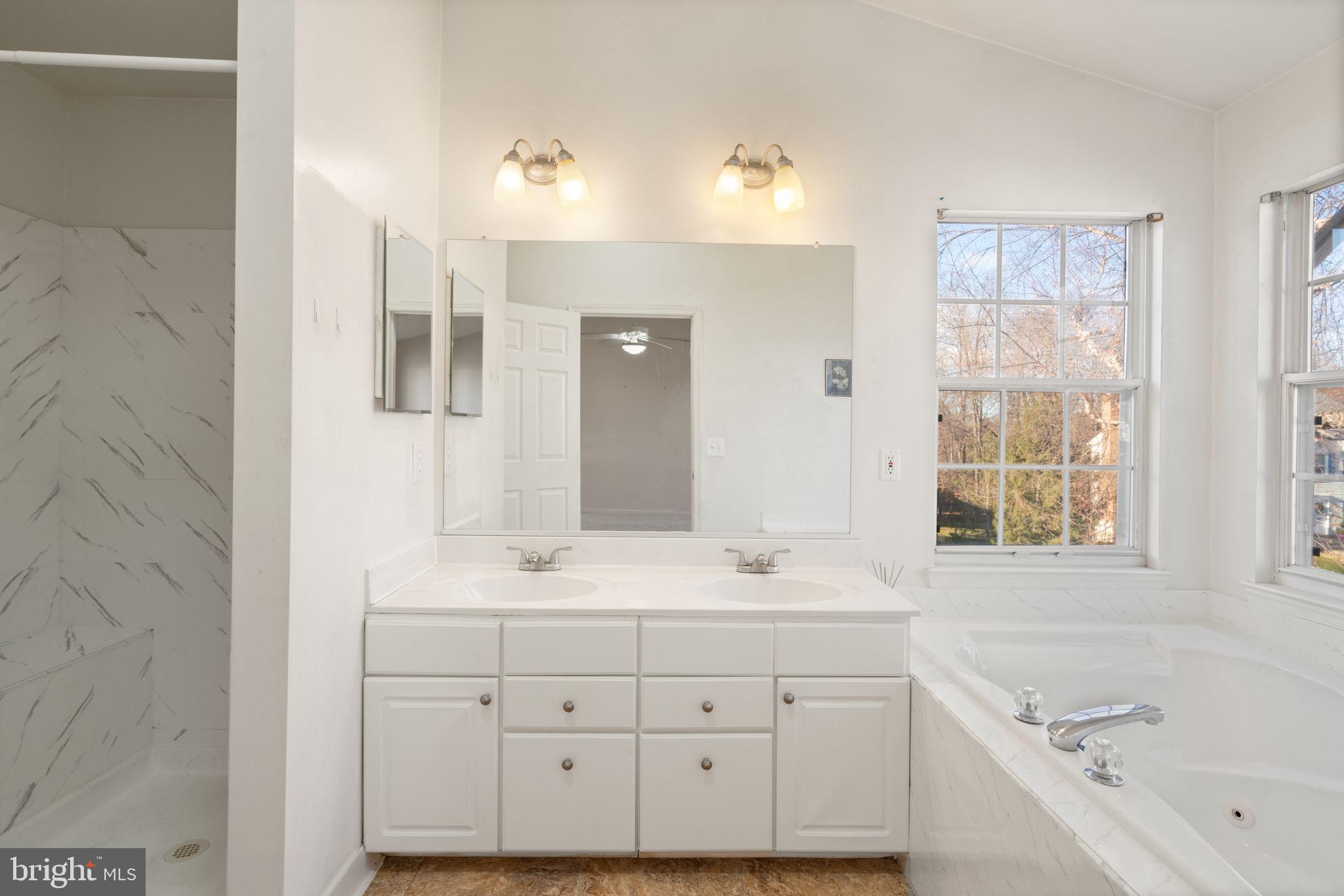 POTOMAC LAKES - Residential