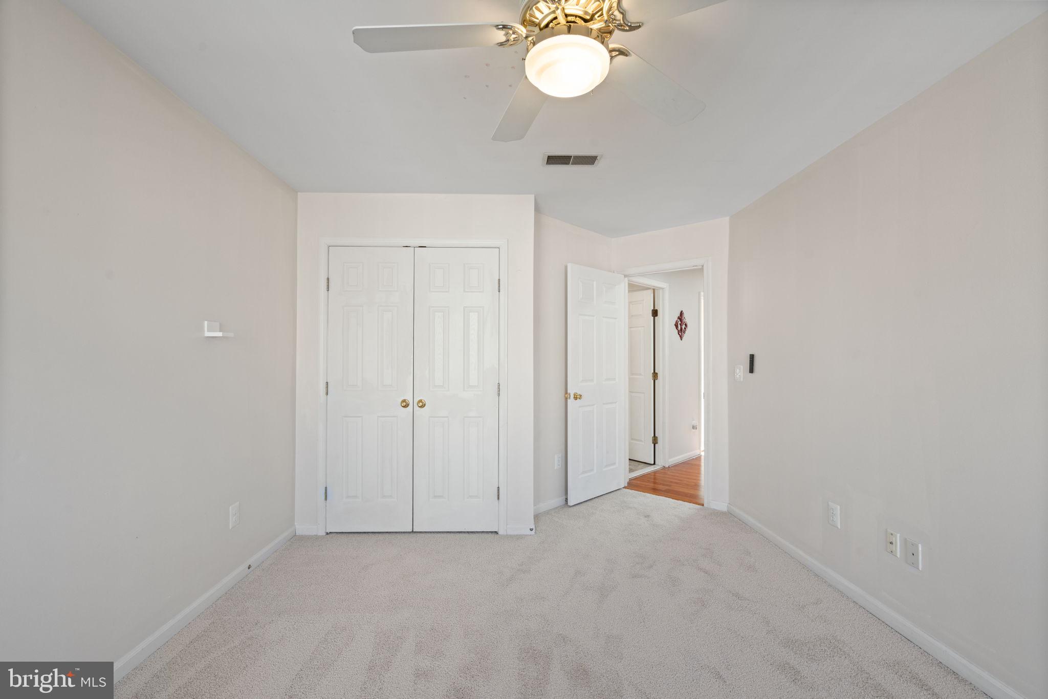 POTOMAC LAKES - Residential