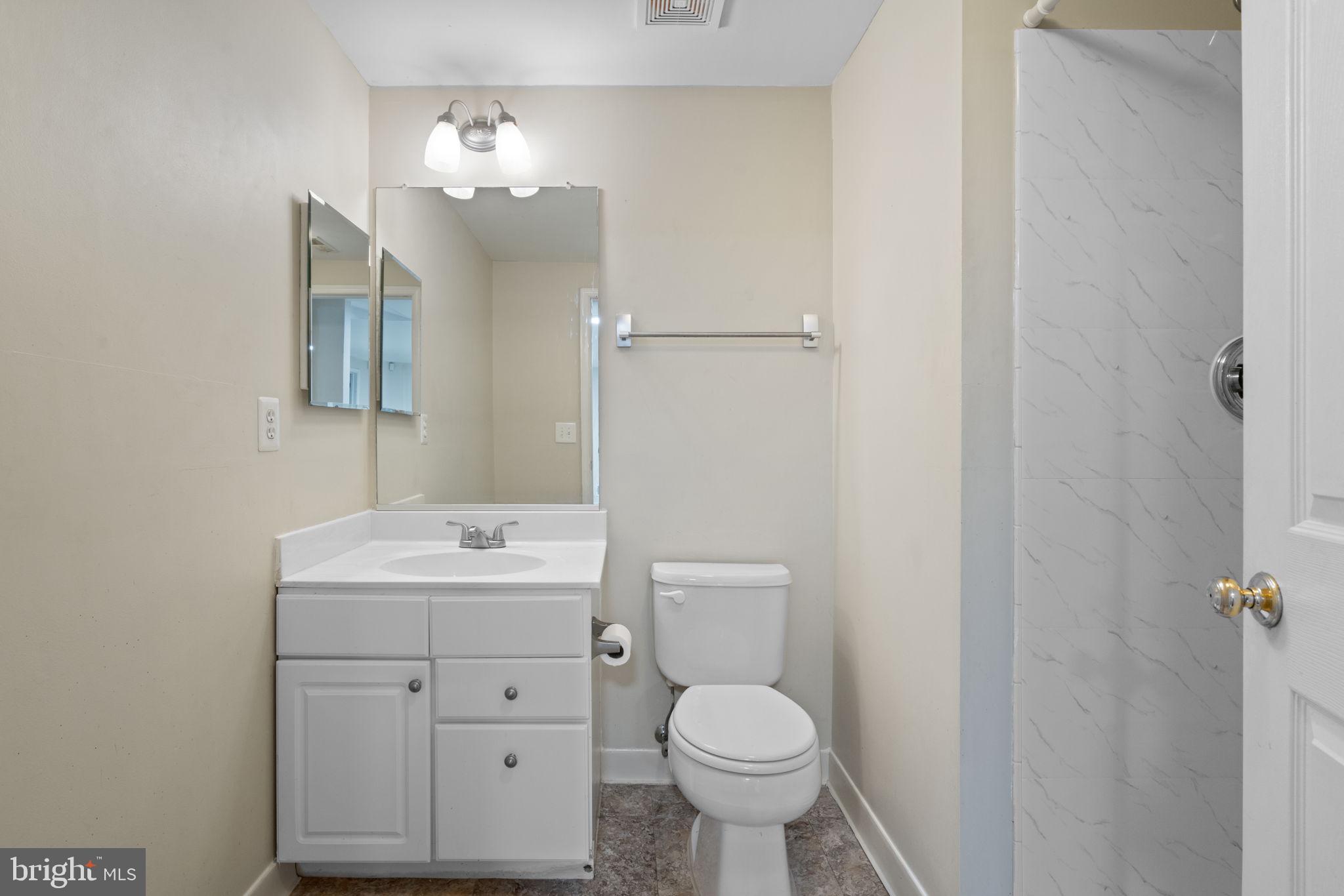 POTOMAC LAKES - Residential