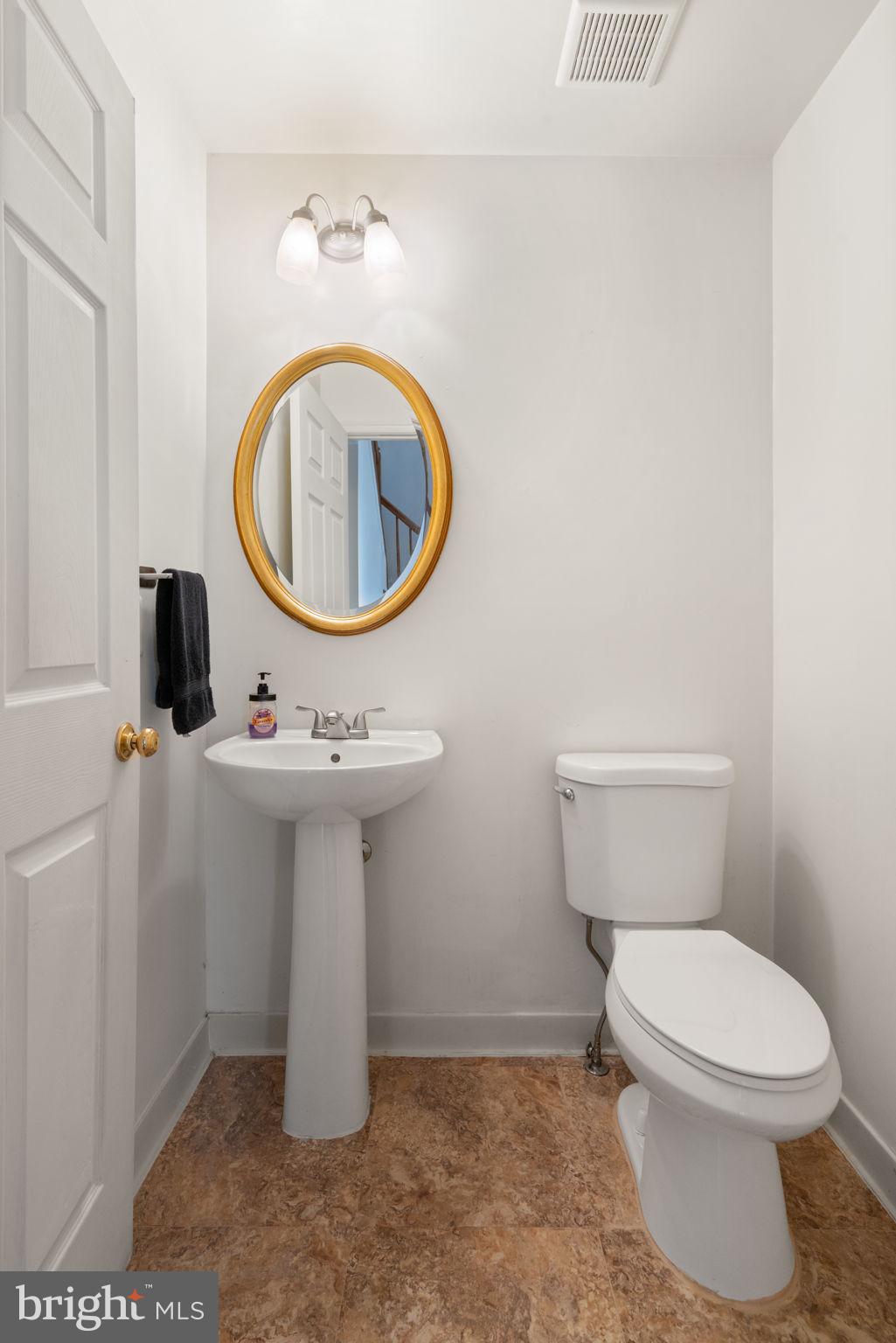 POTOMAC LAKES - Residential