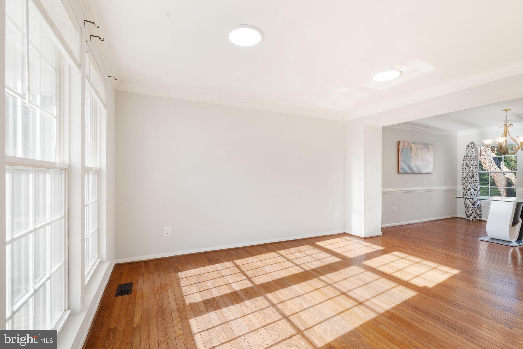 POTOMAC LAKES - Residential