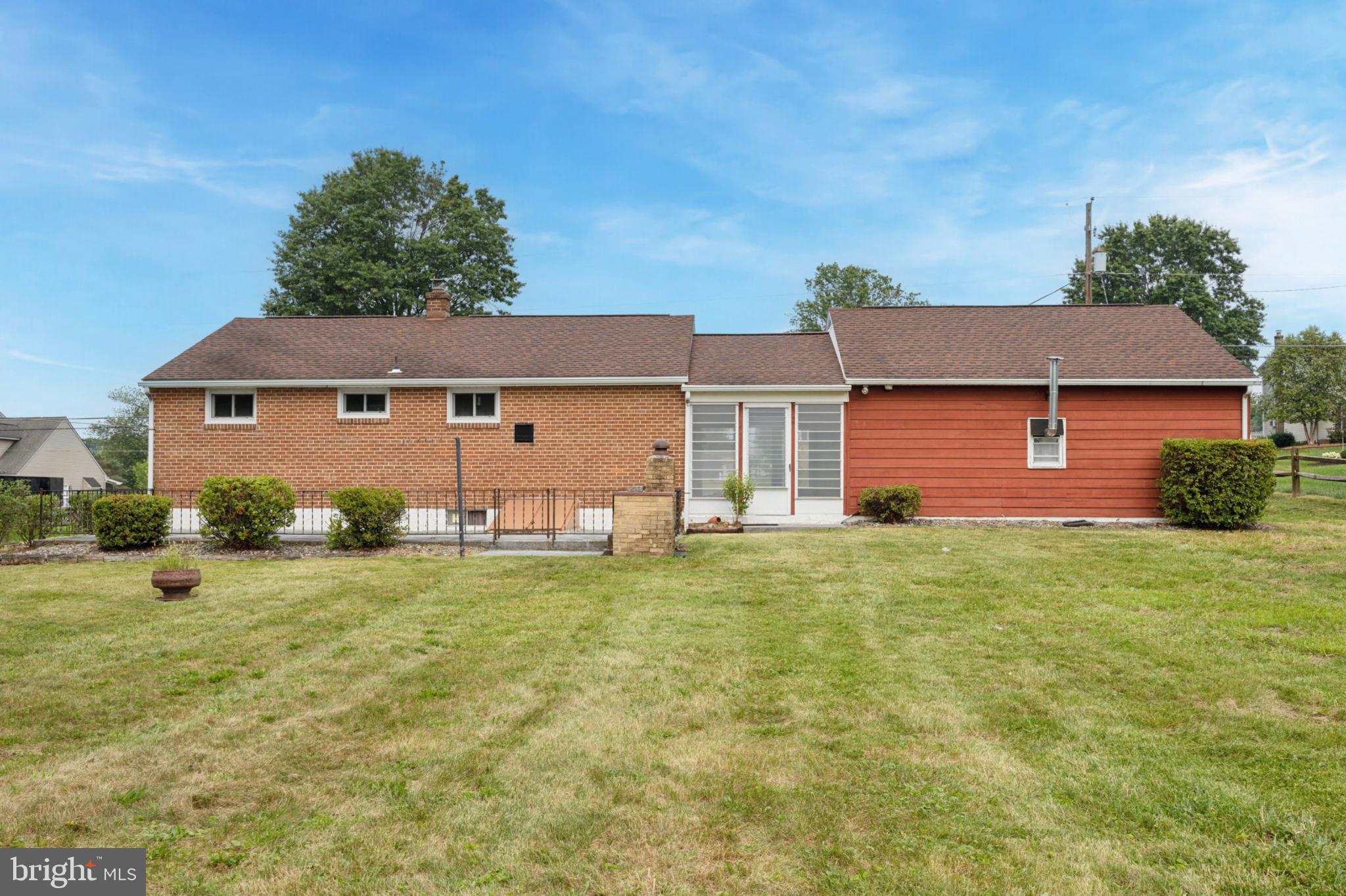 2518 RHOADS