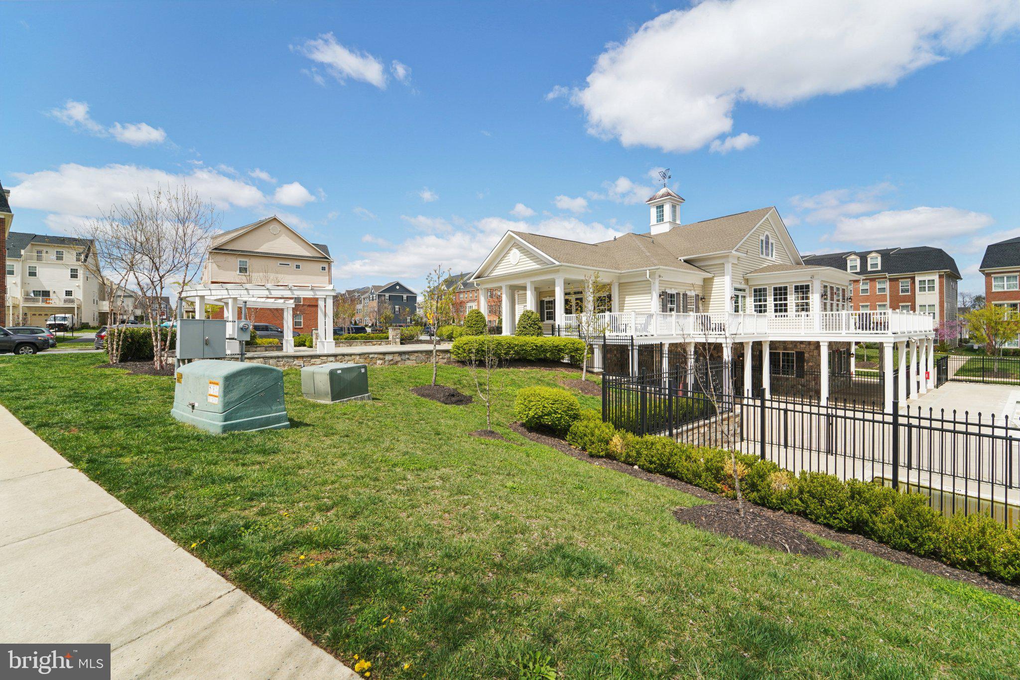 WESTVIEW SOUTH - Residential Lease