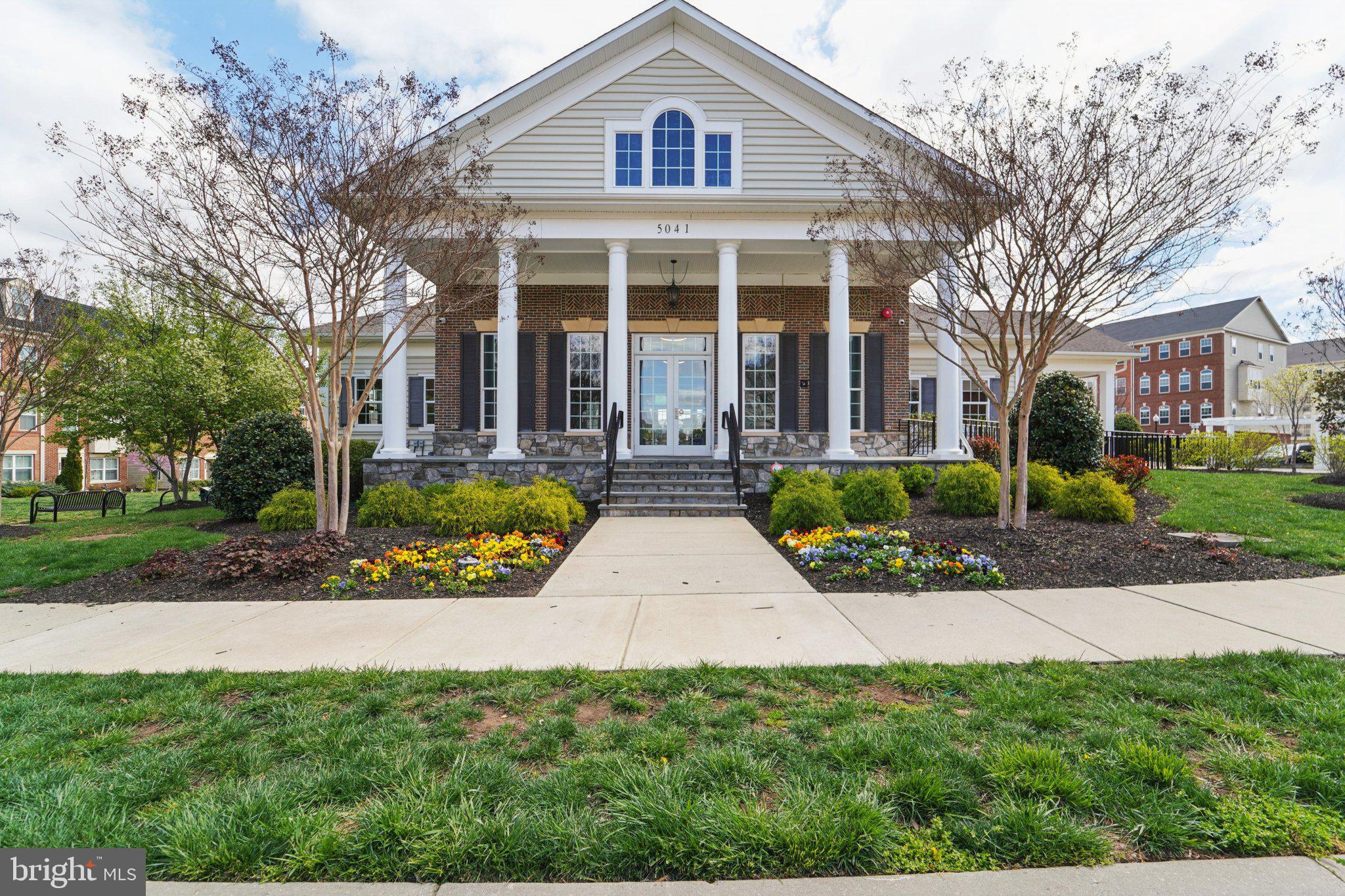 WESTVIEW SOUTH - Residential Lease