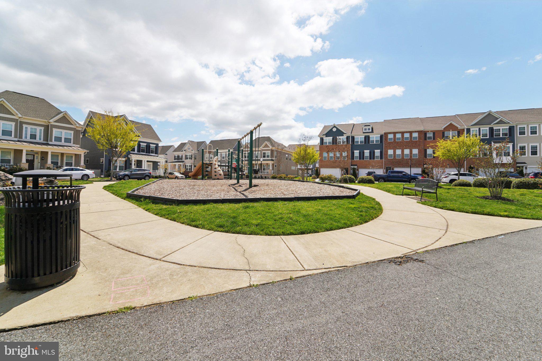 WESTVIEW SOUTH - Residential Lease