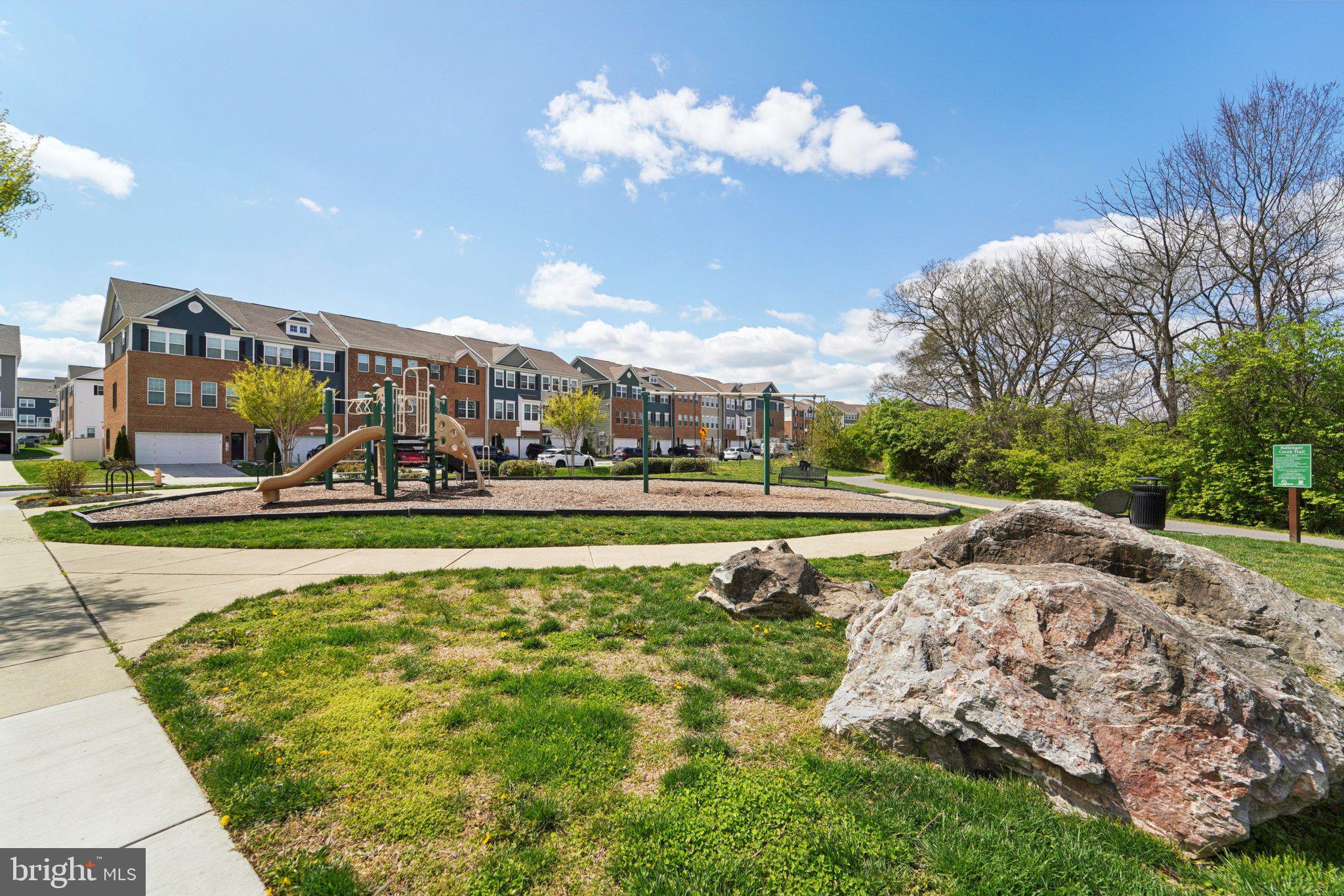 WESTVIEW SOUTH - Residential Lease