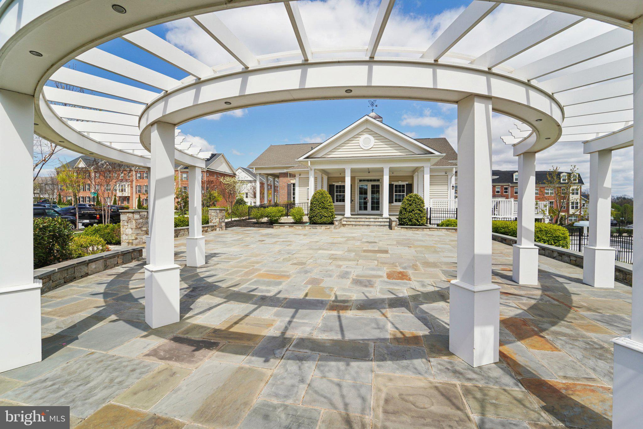 WESTVIEW SOUTH - Residential Lease