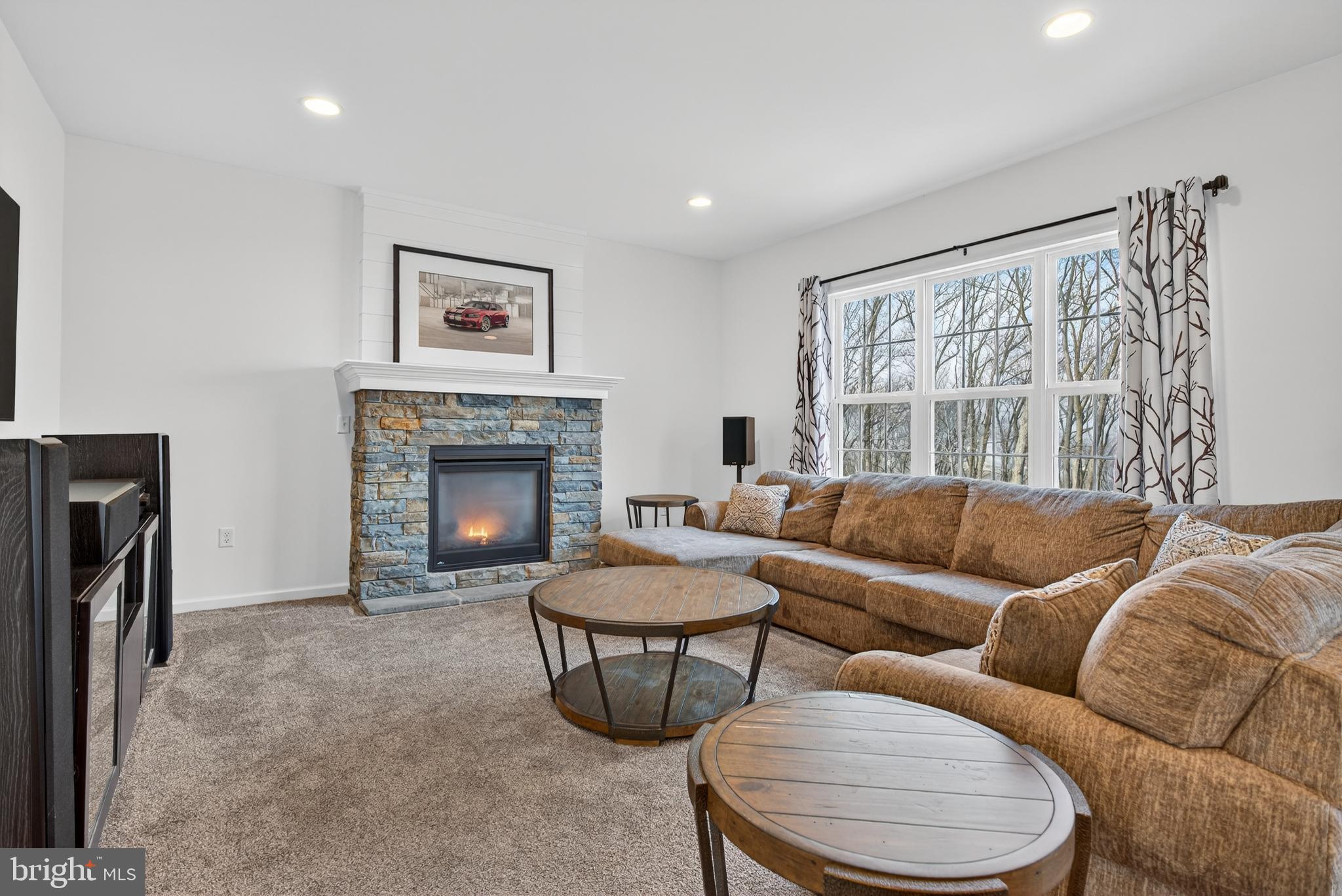 ROCKVILLE ESTATES - Residential