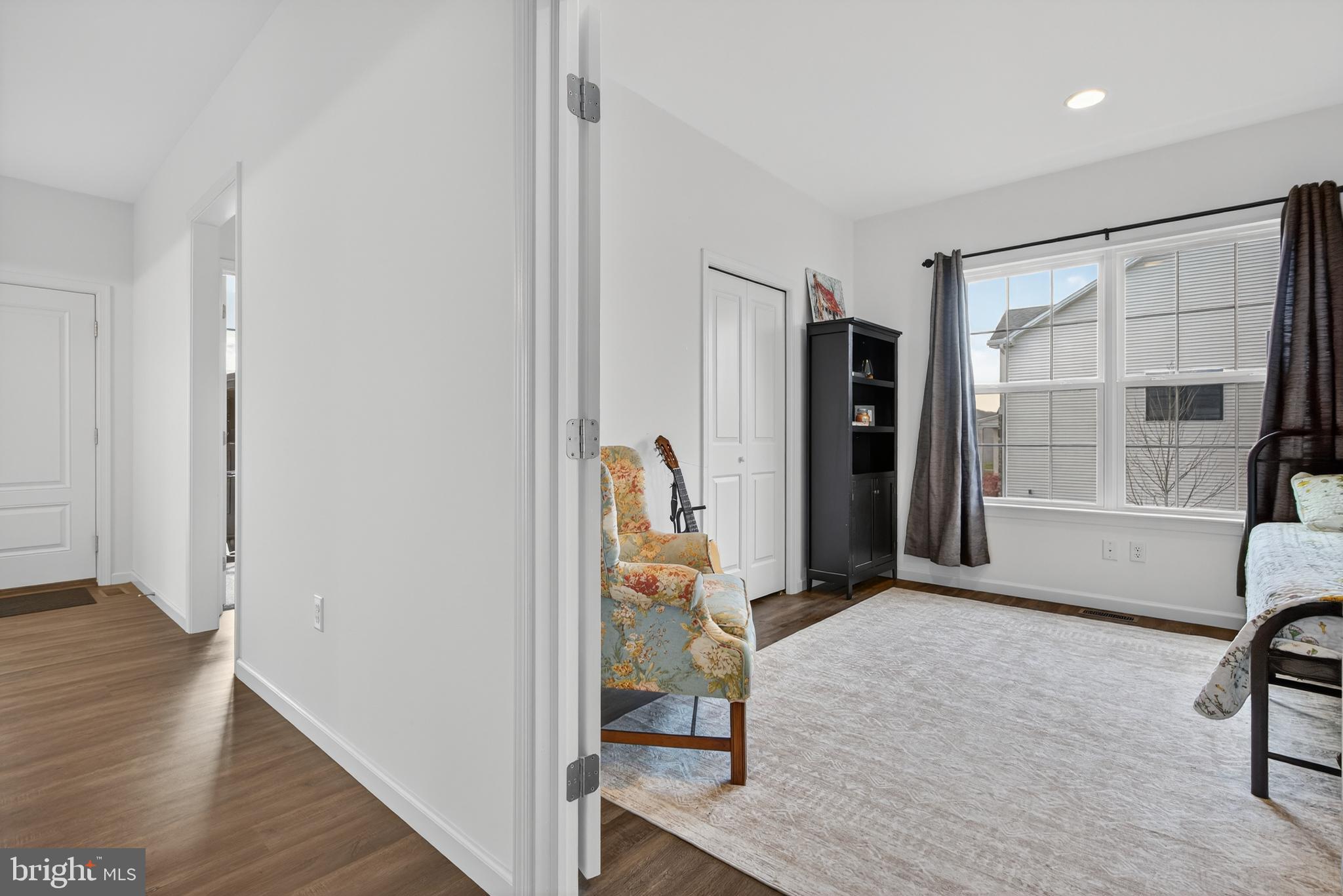 ROCKVILLE ESTATES - Residential