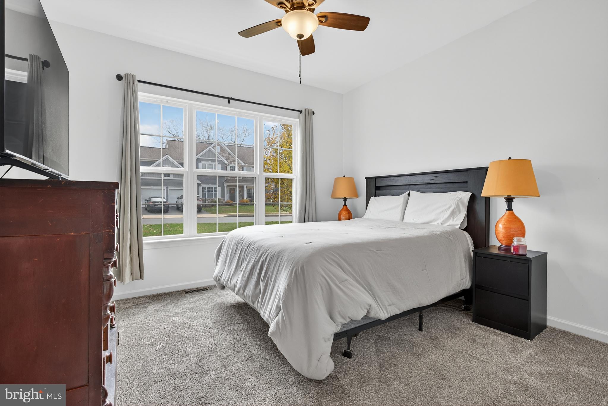 ROCKVILLE ESTATES - Residential