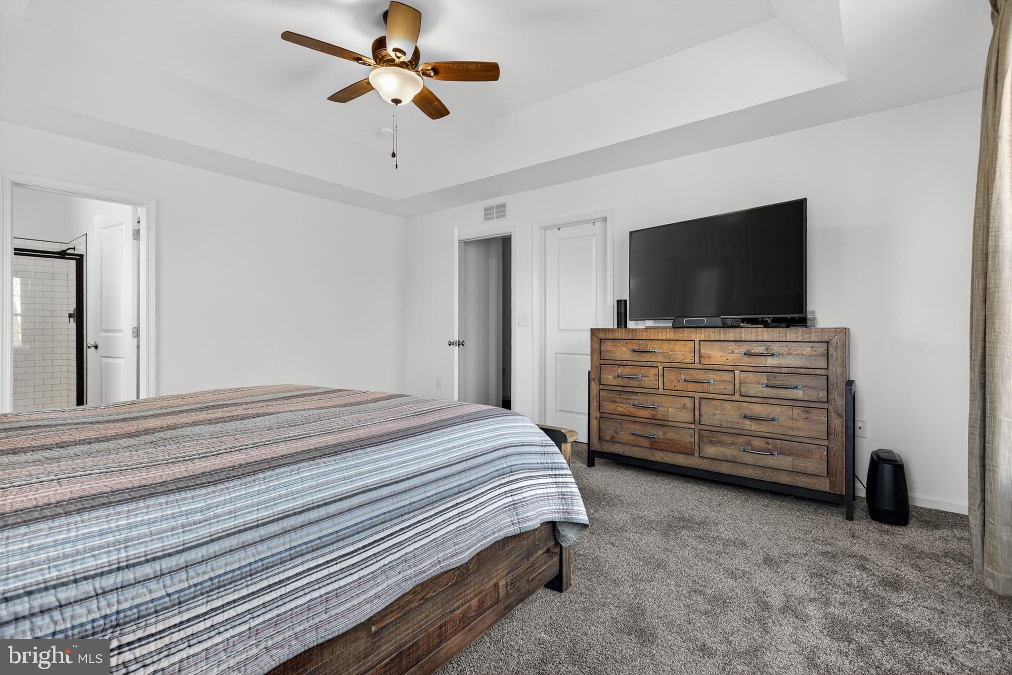 ROCKVILLE ESTATES - Residential