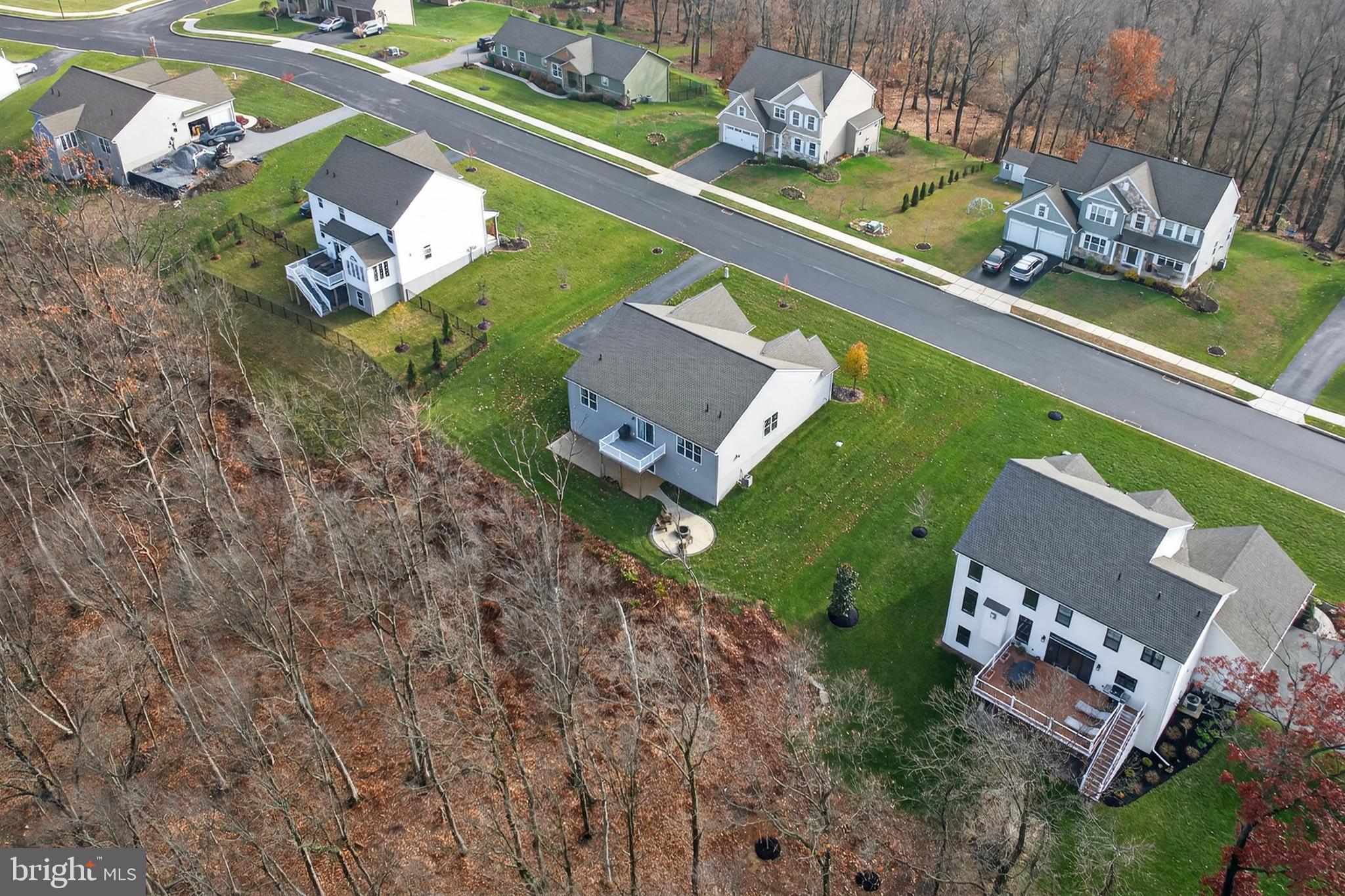 ROCKVILLE ESTATES - Residential