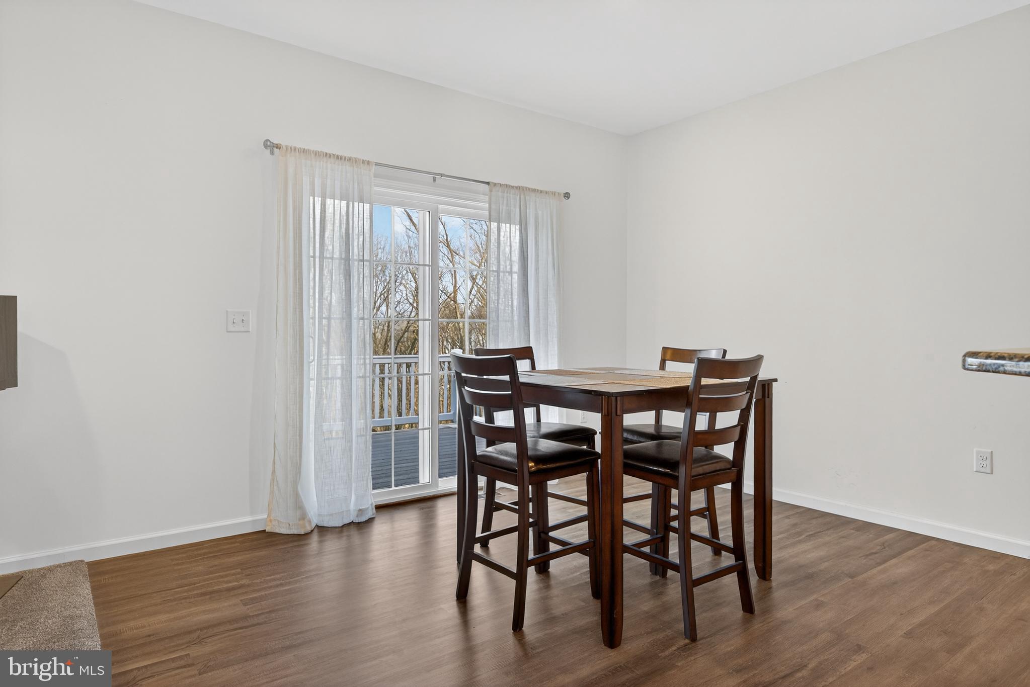 ROCKVILLE ESTATES - Residential