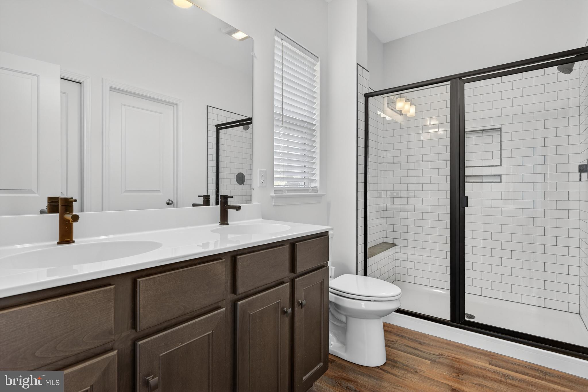 ROCKVILLE ESTATES - Residential