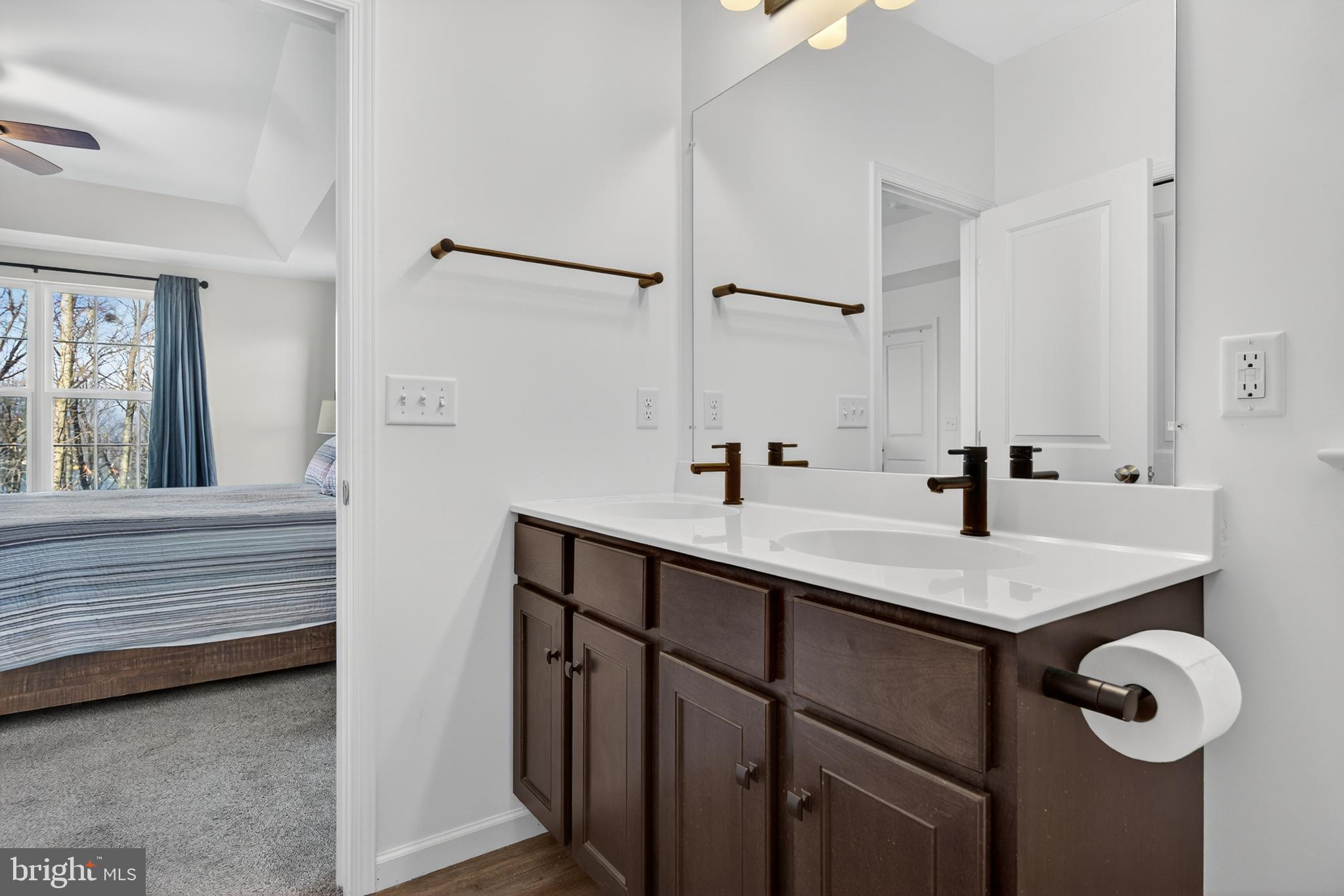 ROCKVILLE ESTATES - Residential