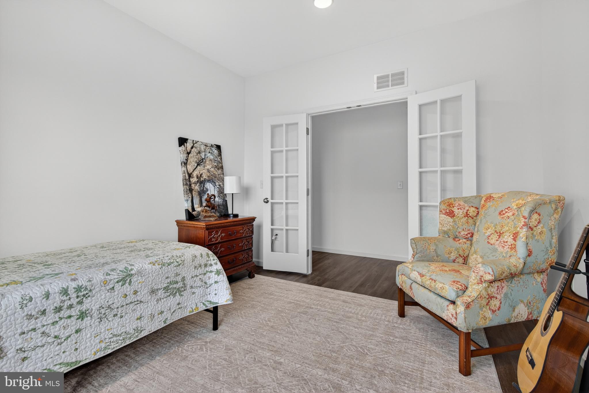 ROCKVILLE ESTATES - Residential