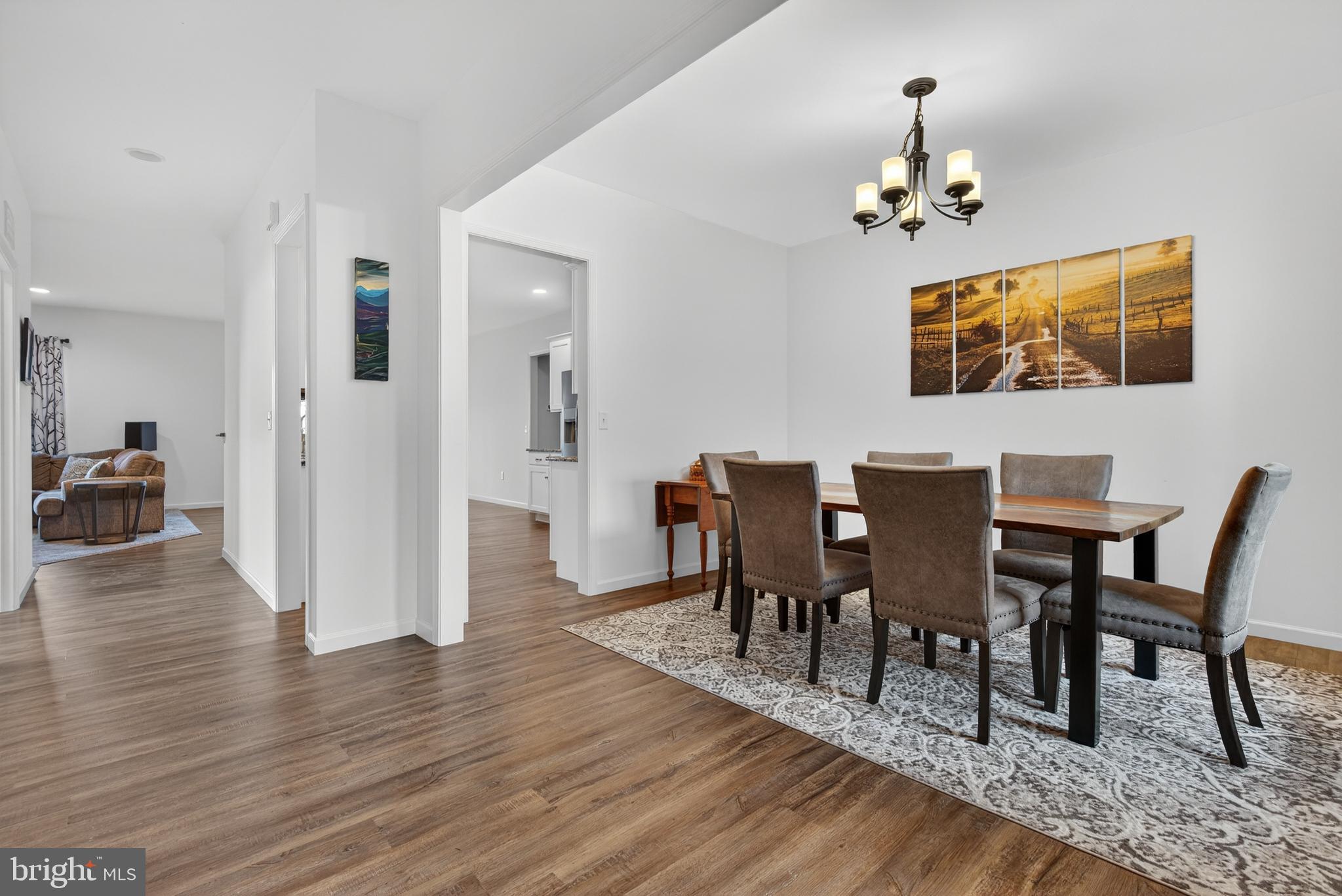 ROCKVILLE ESTATES - Residential