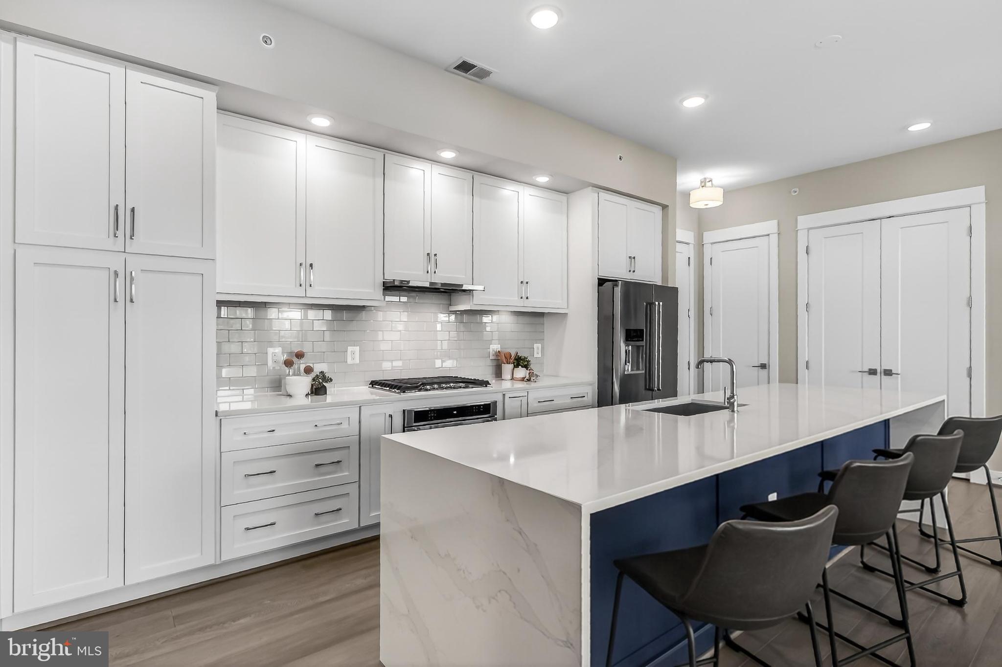 KING STREET STATION CONDO - Residential