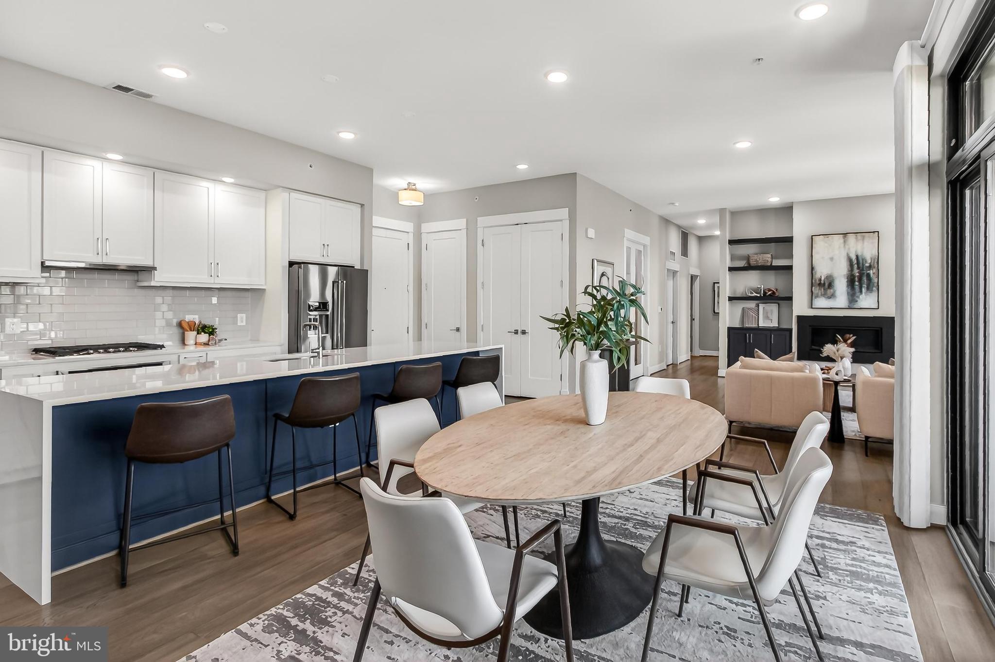 KING STREET STATION CONDO - Residential