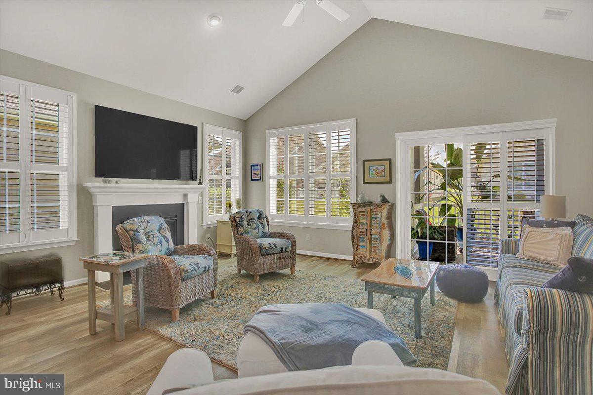 TRADITIONS OF AMERICA AT SILVER SPRING - Residential