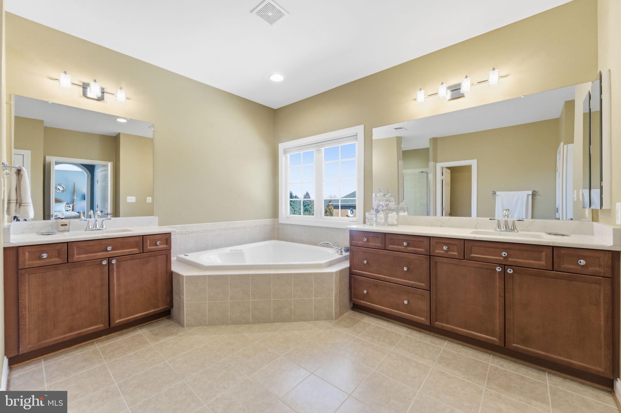 BEAUREGARD OVERLOOK - Residential