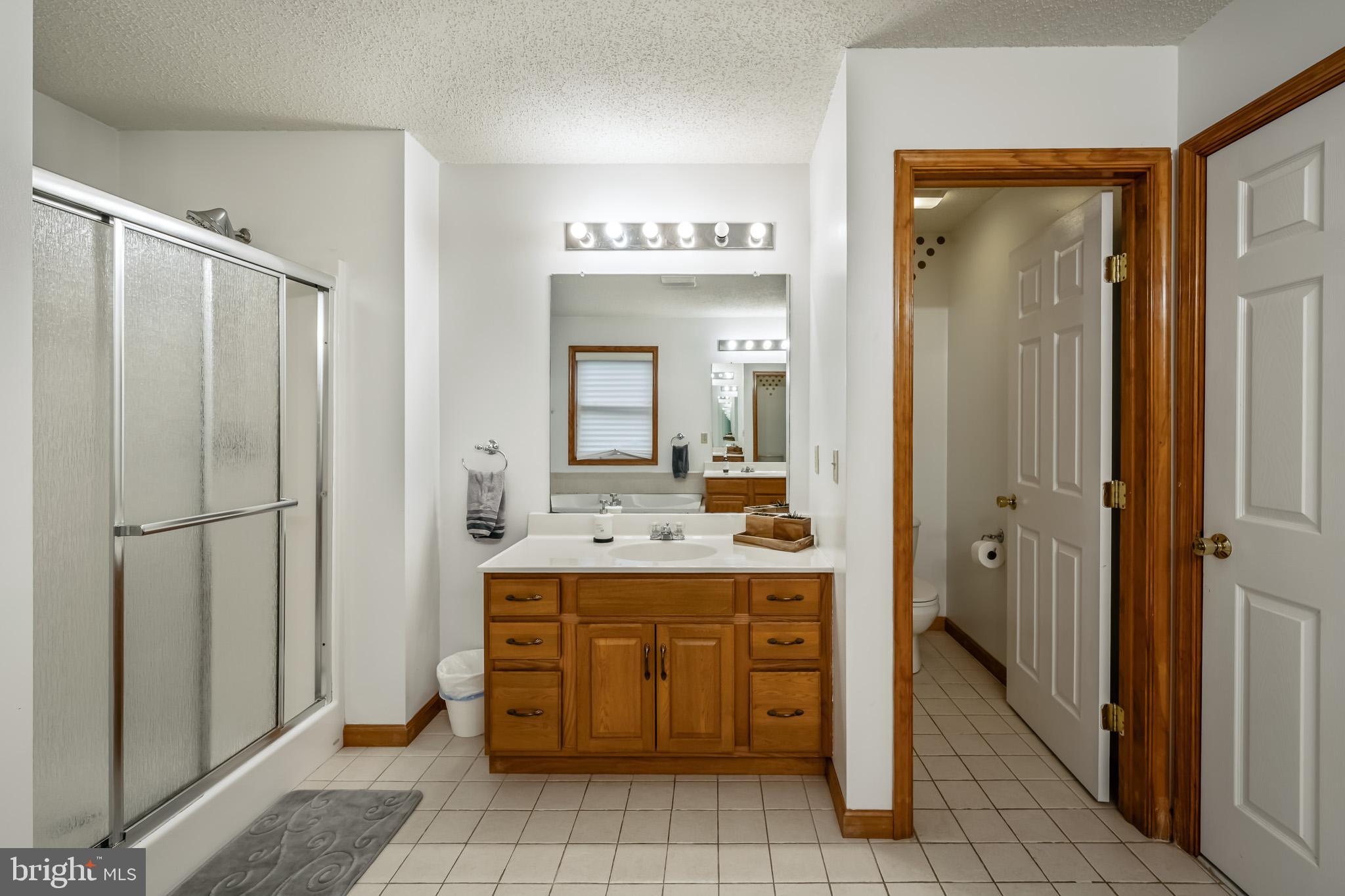 POCONO FARMS EAST - Residential