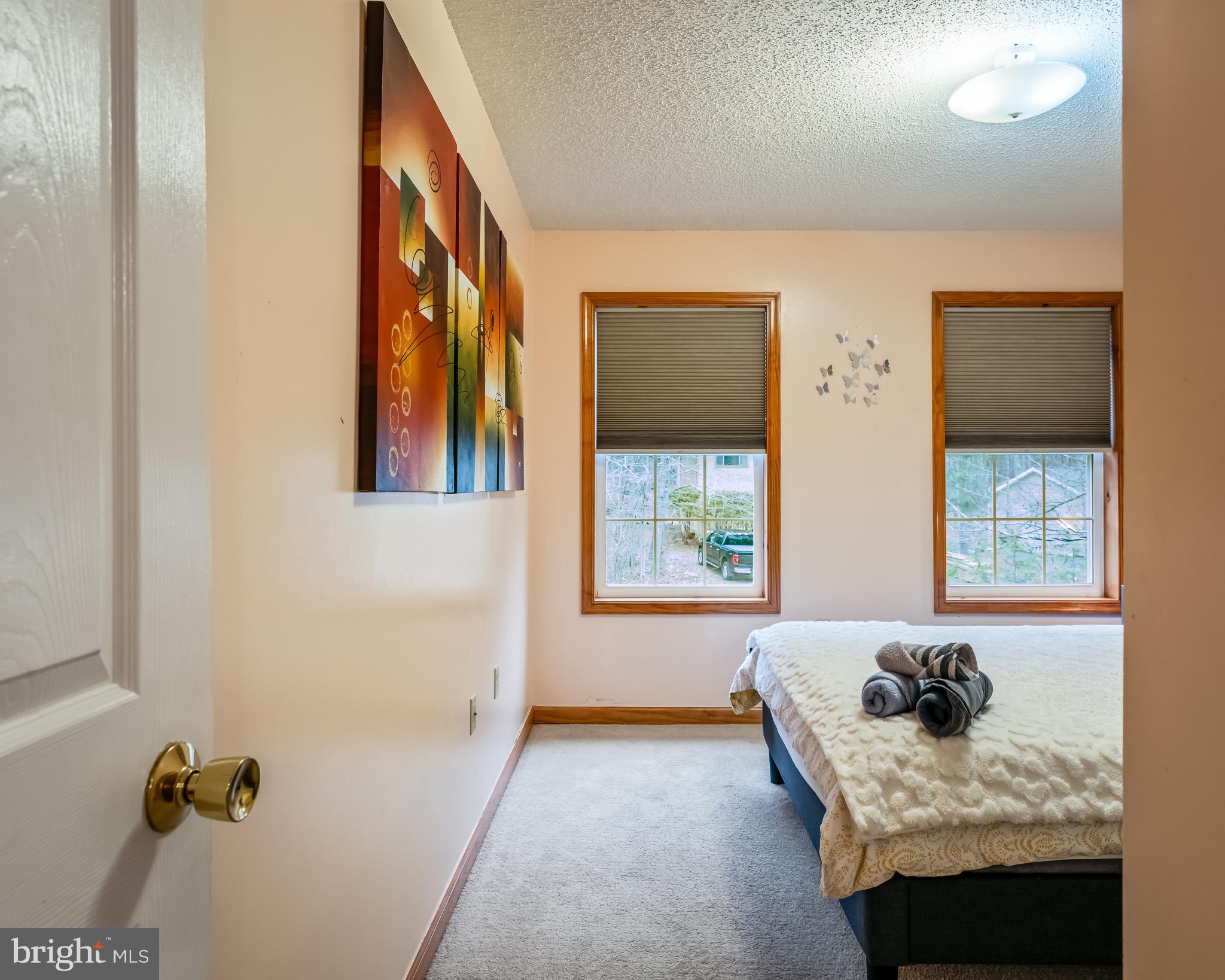 POCONO FARMS EAST - Residential