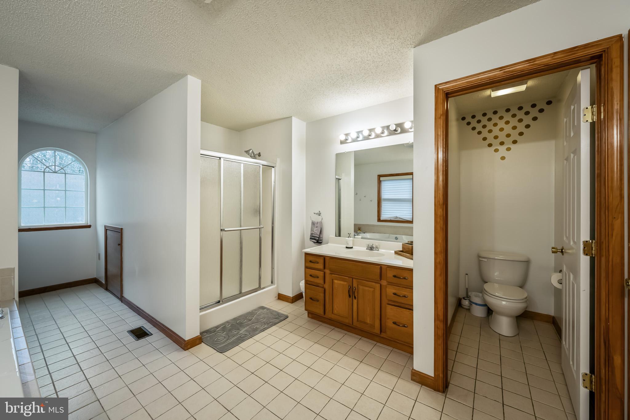 POCONO FARMS EAST - Residential