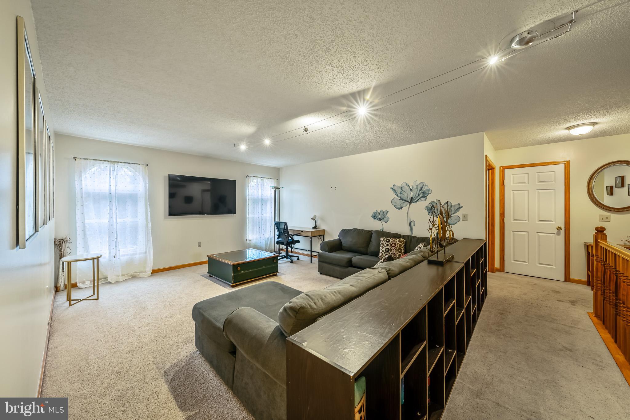 POCONO FARMS EAST - Residential