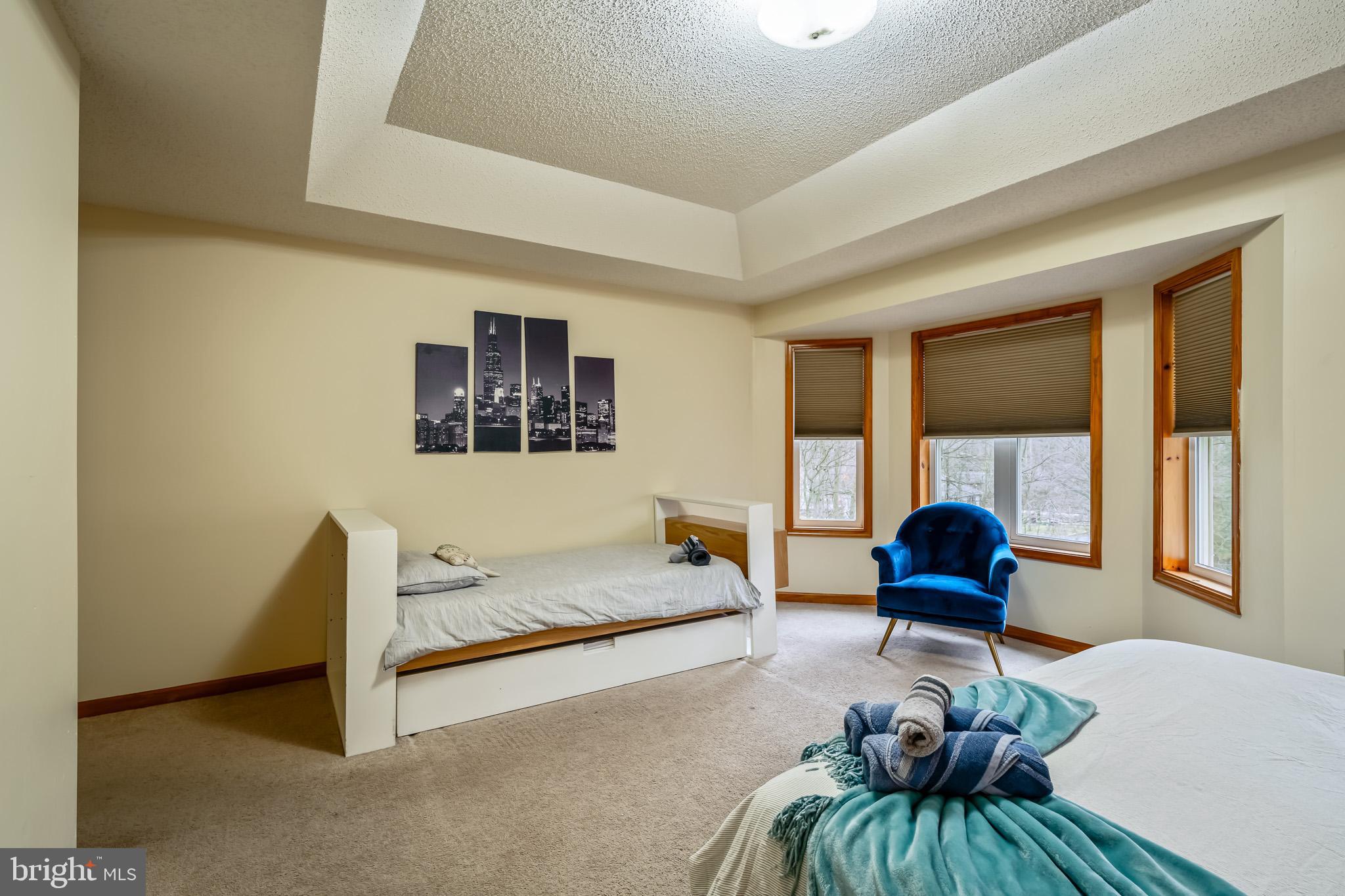 POCONO FARMS EAST - Residential